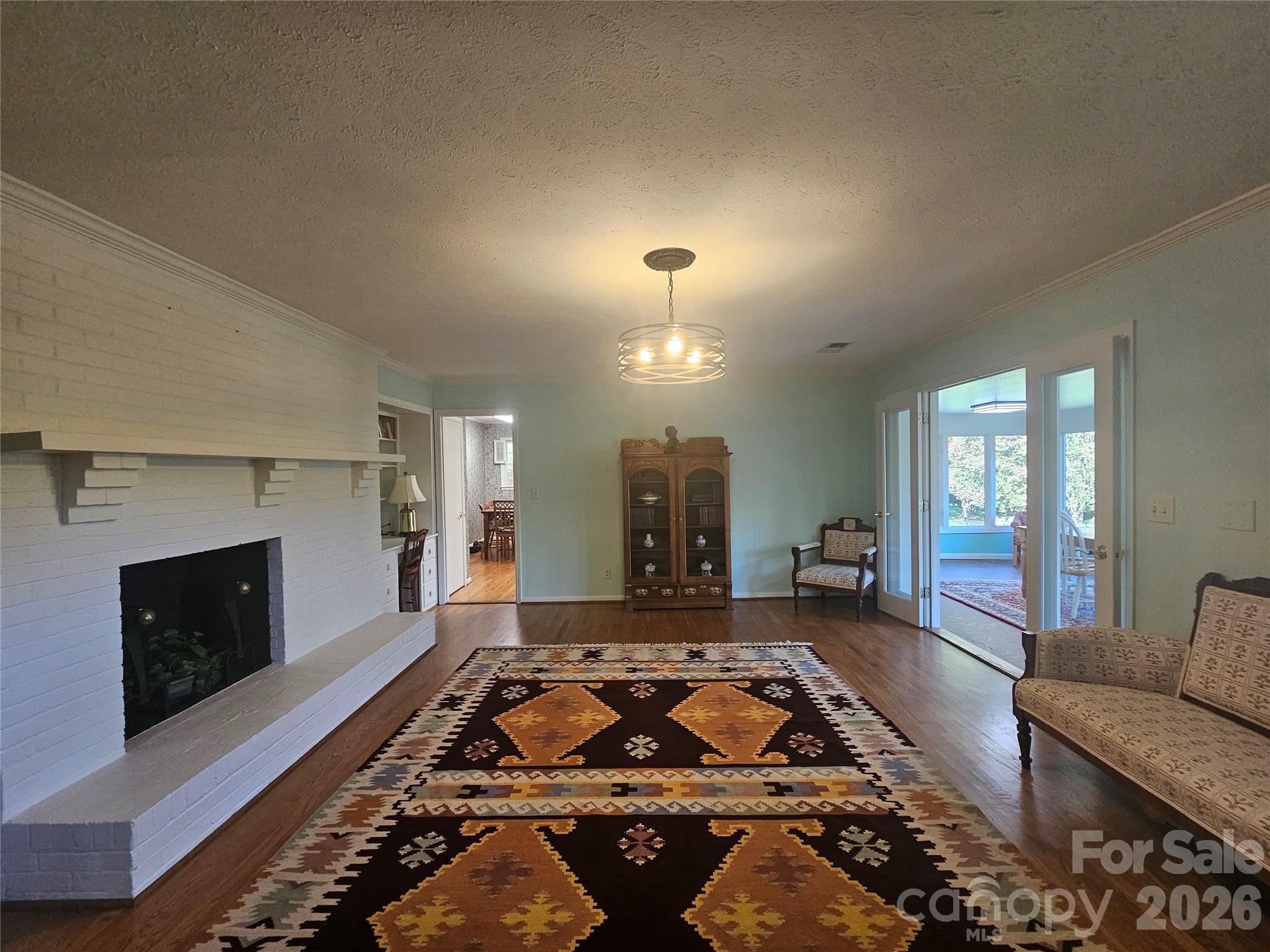 524 Country Club Circle — Shelby
