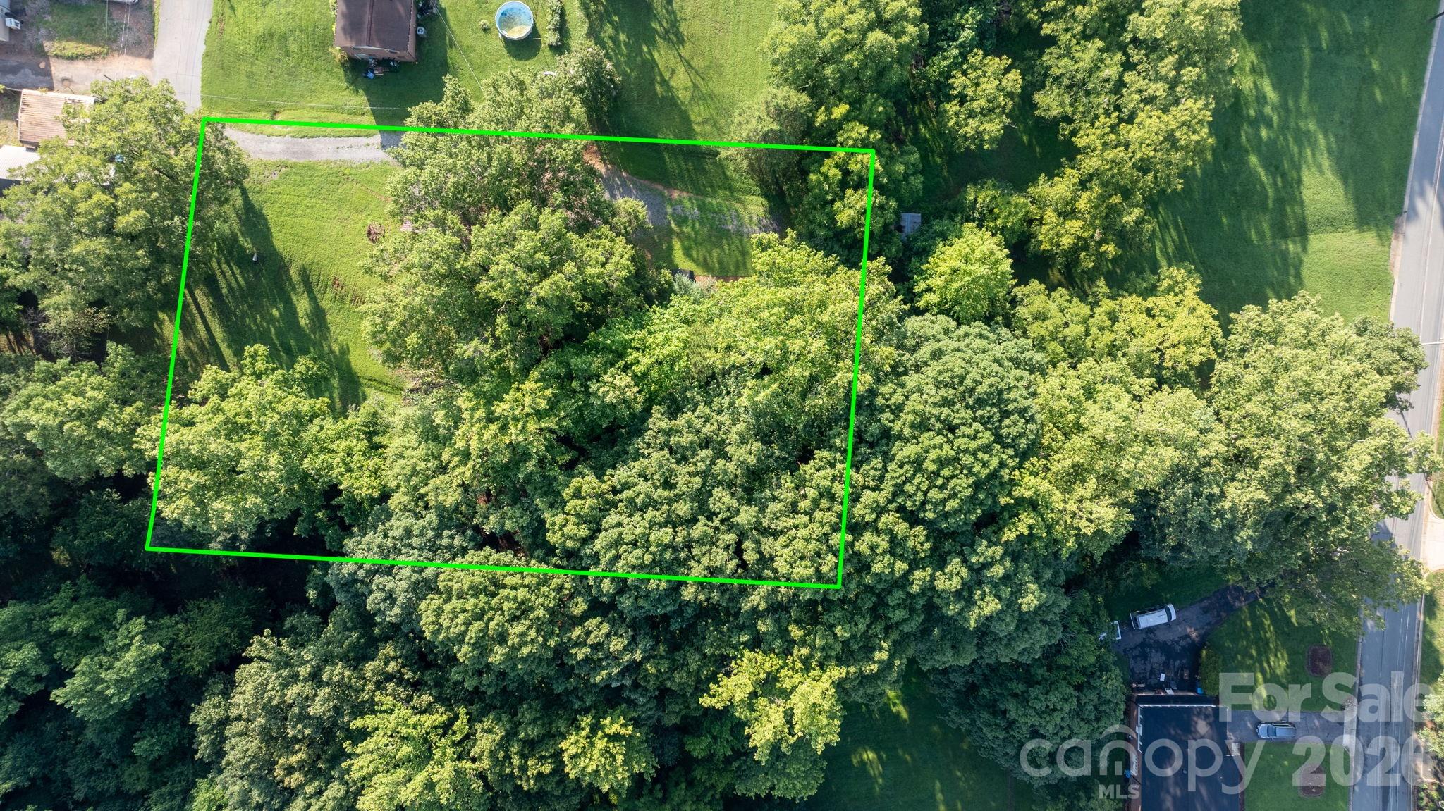 708 E Klutz Street — Maiden