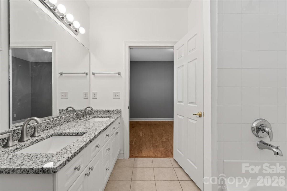 1106 Davant Lane — Charlotte