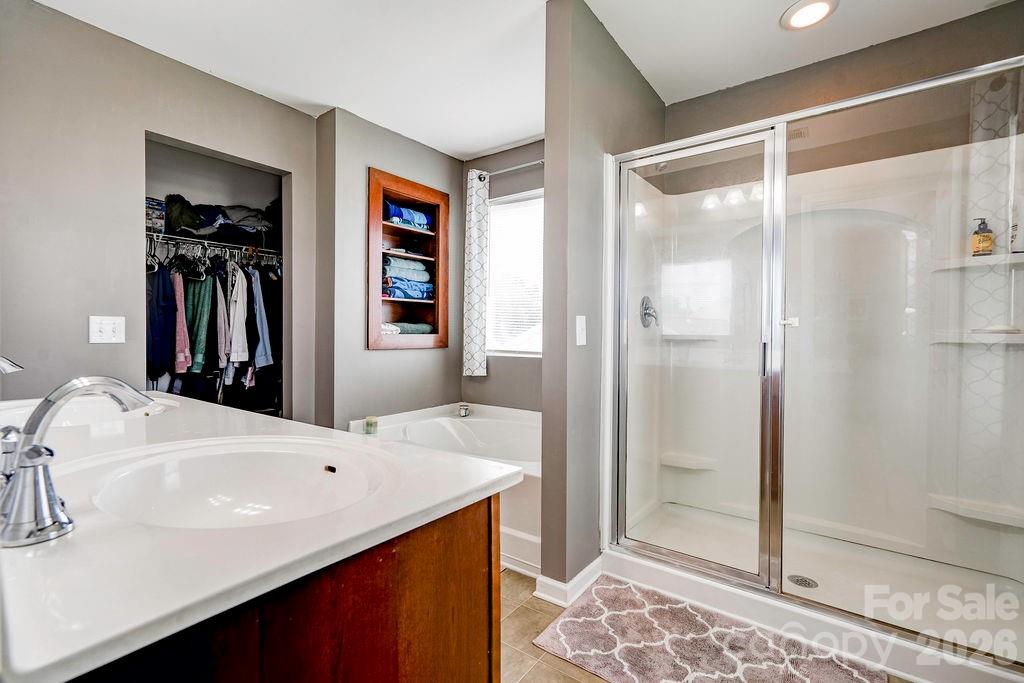 3219 Pikes Peak Drive — Gastonia