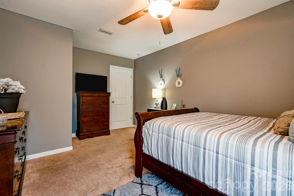 3219 Pikes Peak Drive — Gastonia