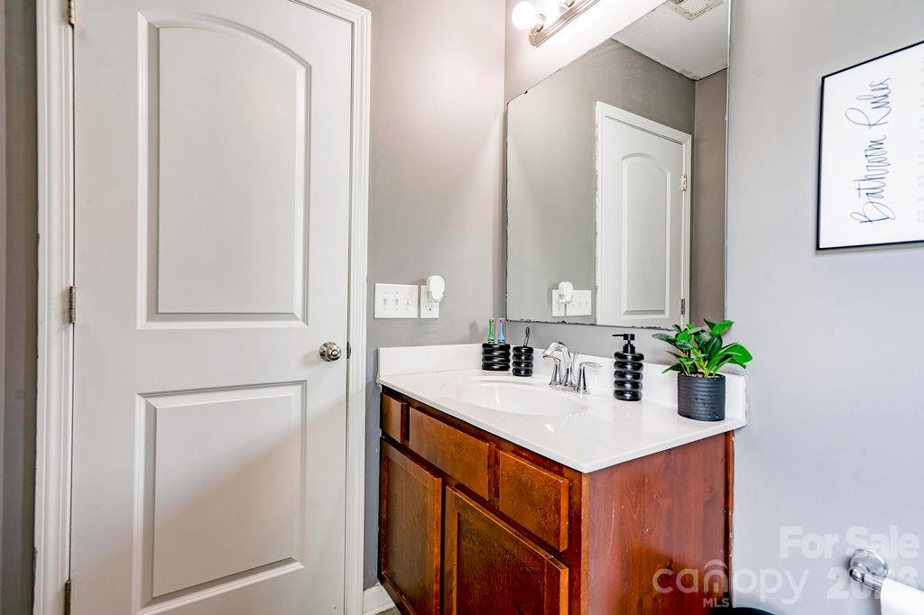3219 Pikes Peak Drive — Gastonia
