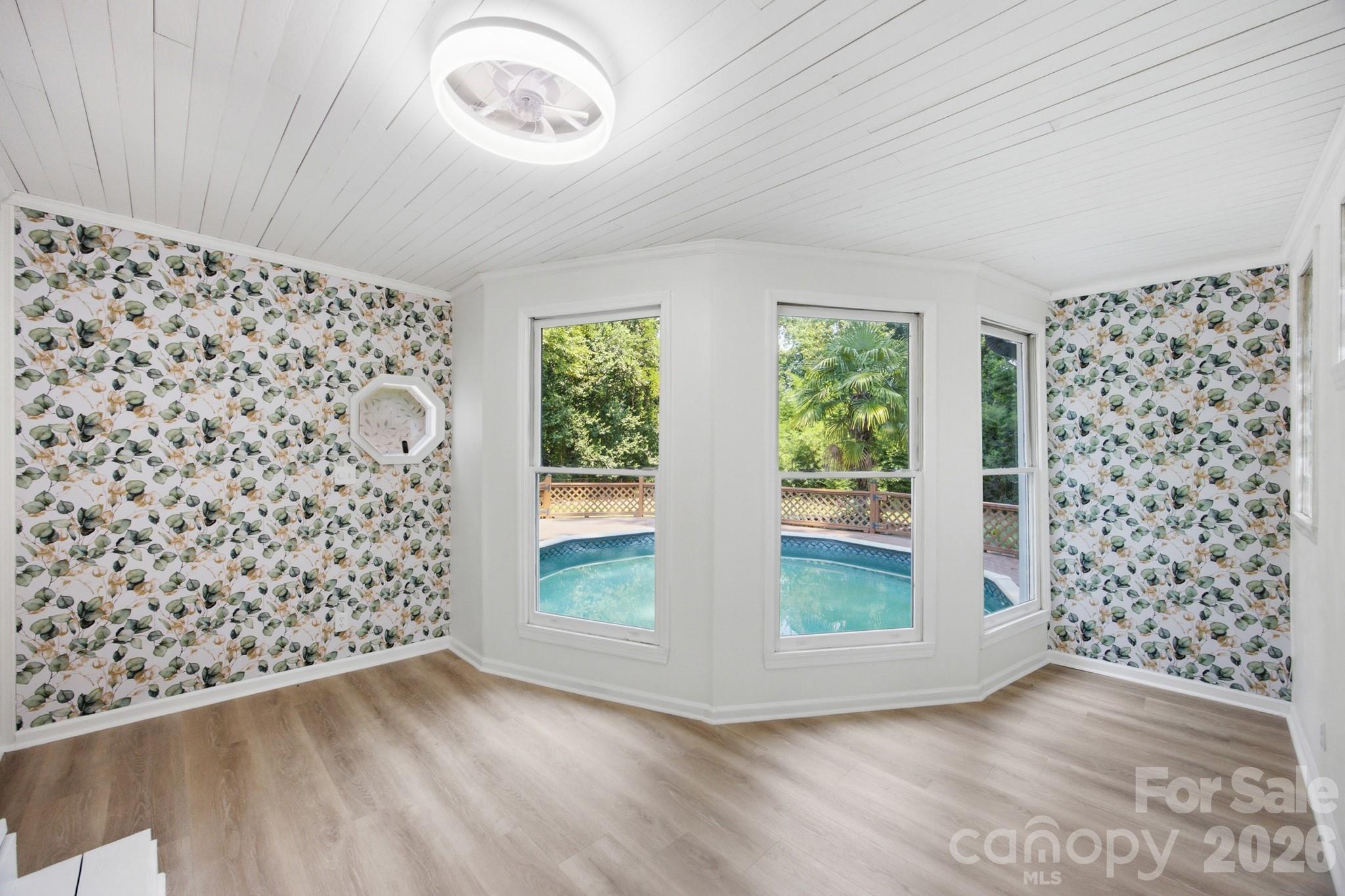 943 Hickory Nut Street — Charlotte