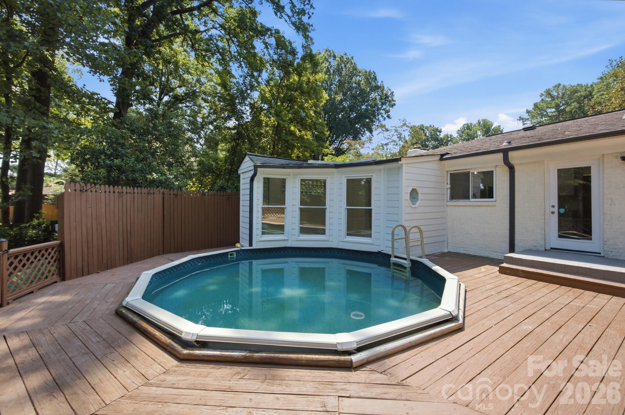 943 Hickory Nut Street — Charlotte