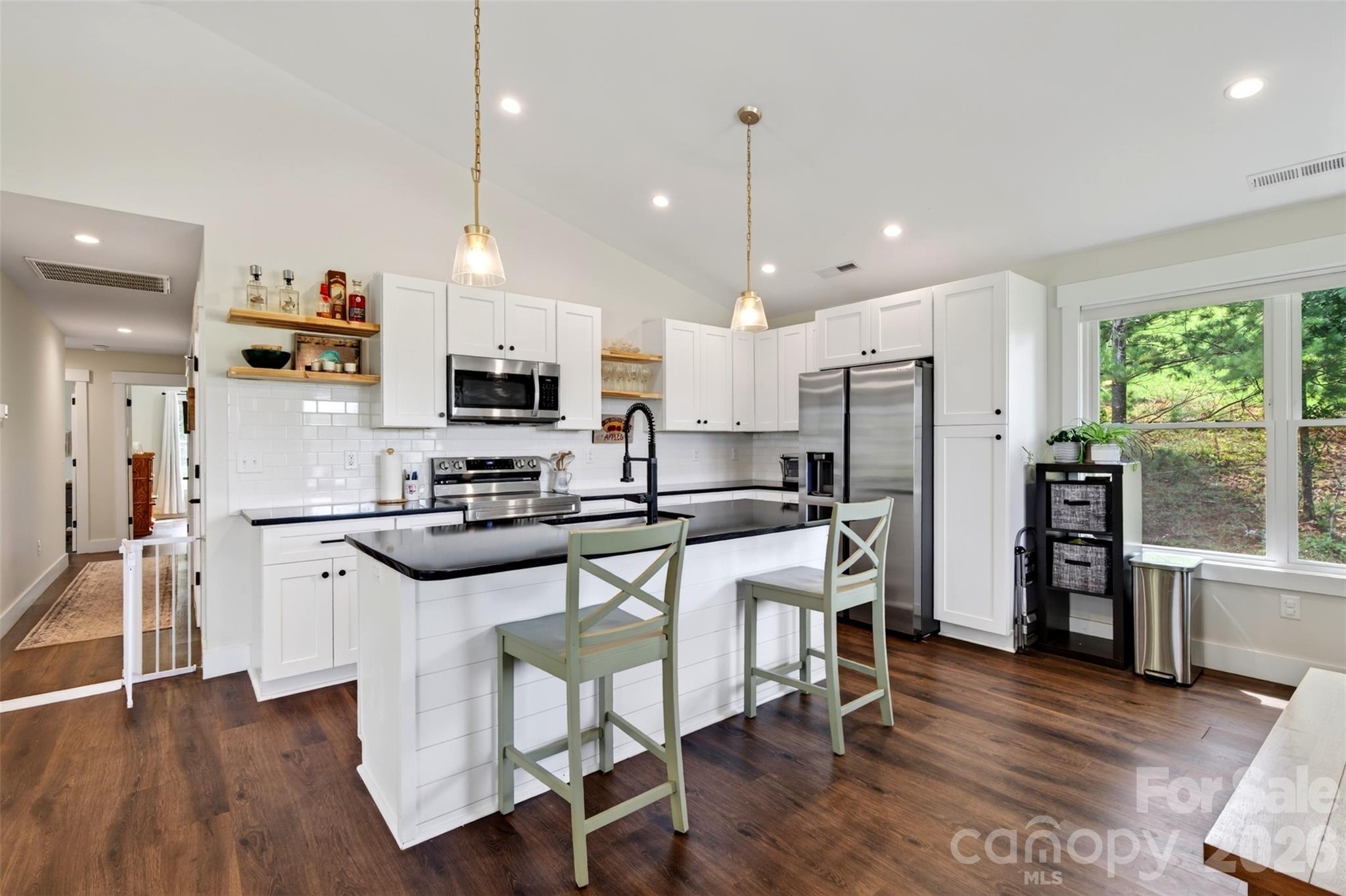 932 Morlin Acres Drive — Marshall