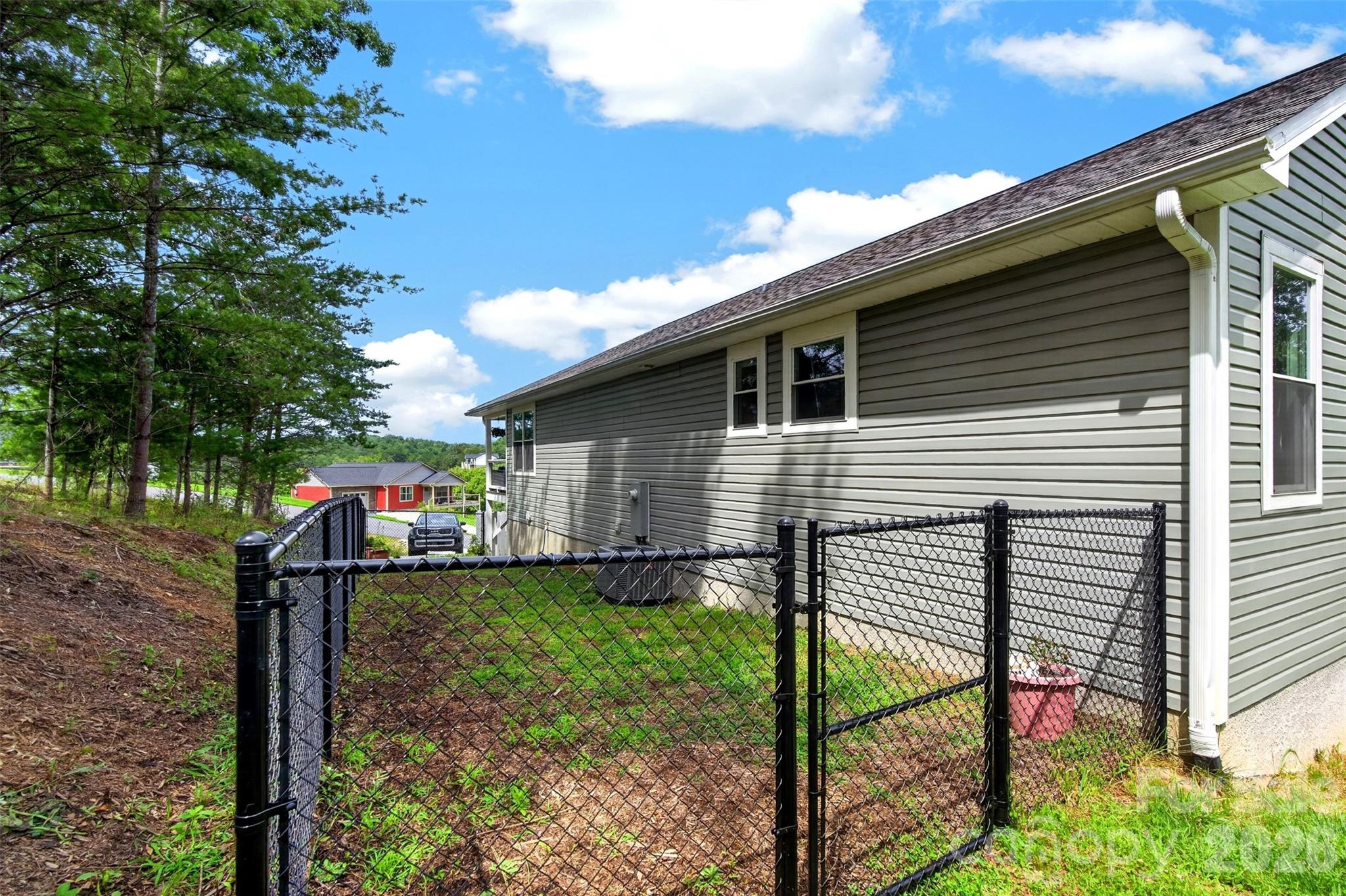 932 Morlin Acres Drive — Marshall
