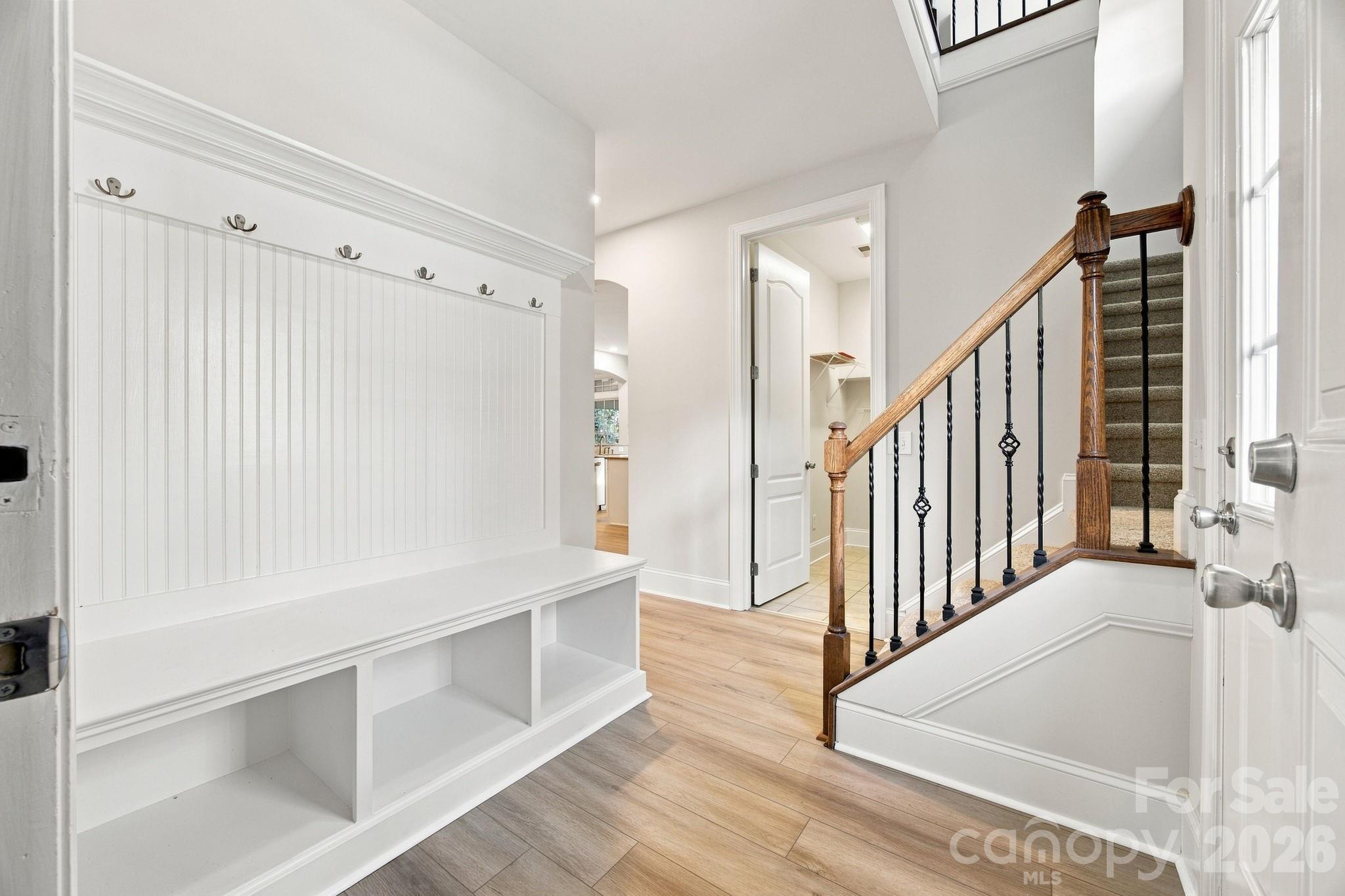 6812 S Creek Road — Charlotte