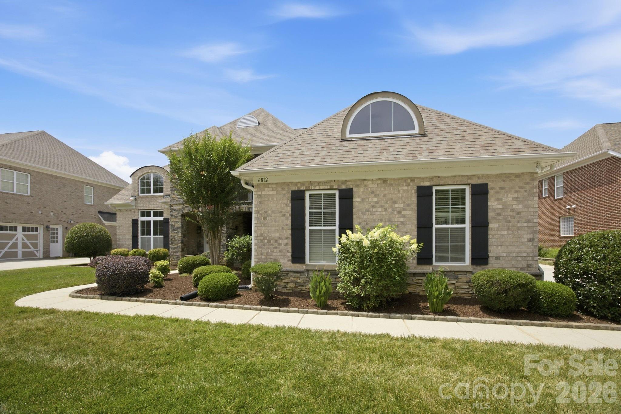 6812 S Creek Road — Charlotte