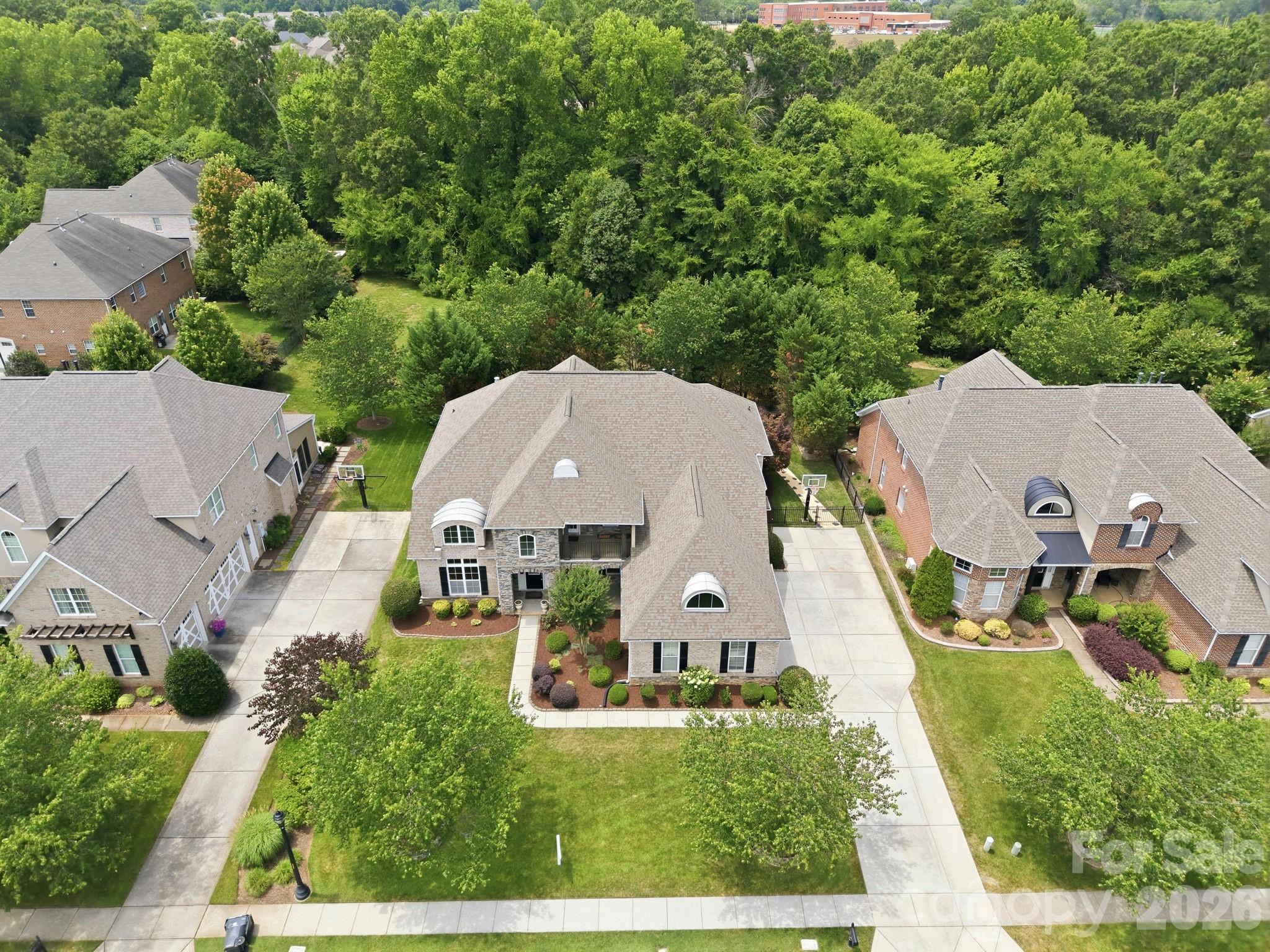 6812 S Creek Road — Charlotte