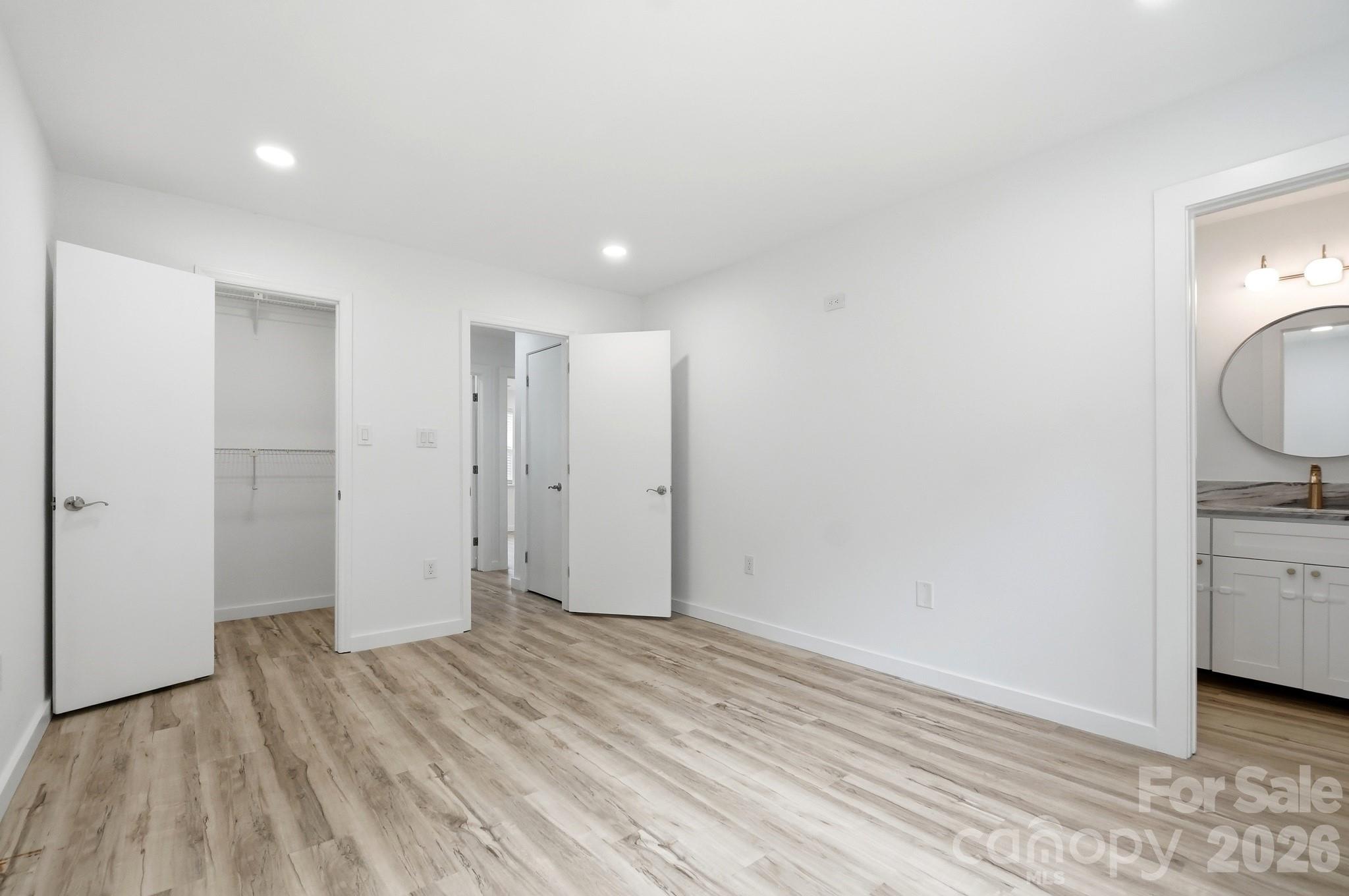 8122 Sherington Way — Charlotte