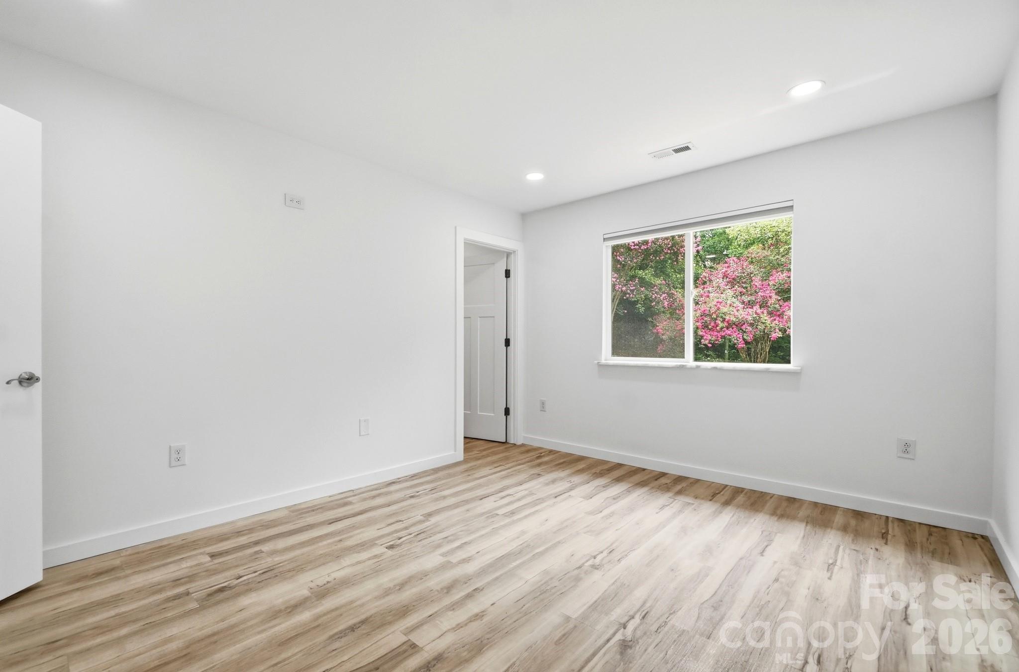 8122 Sherington Way — Charlotte