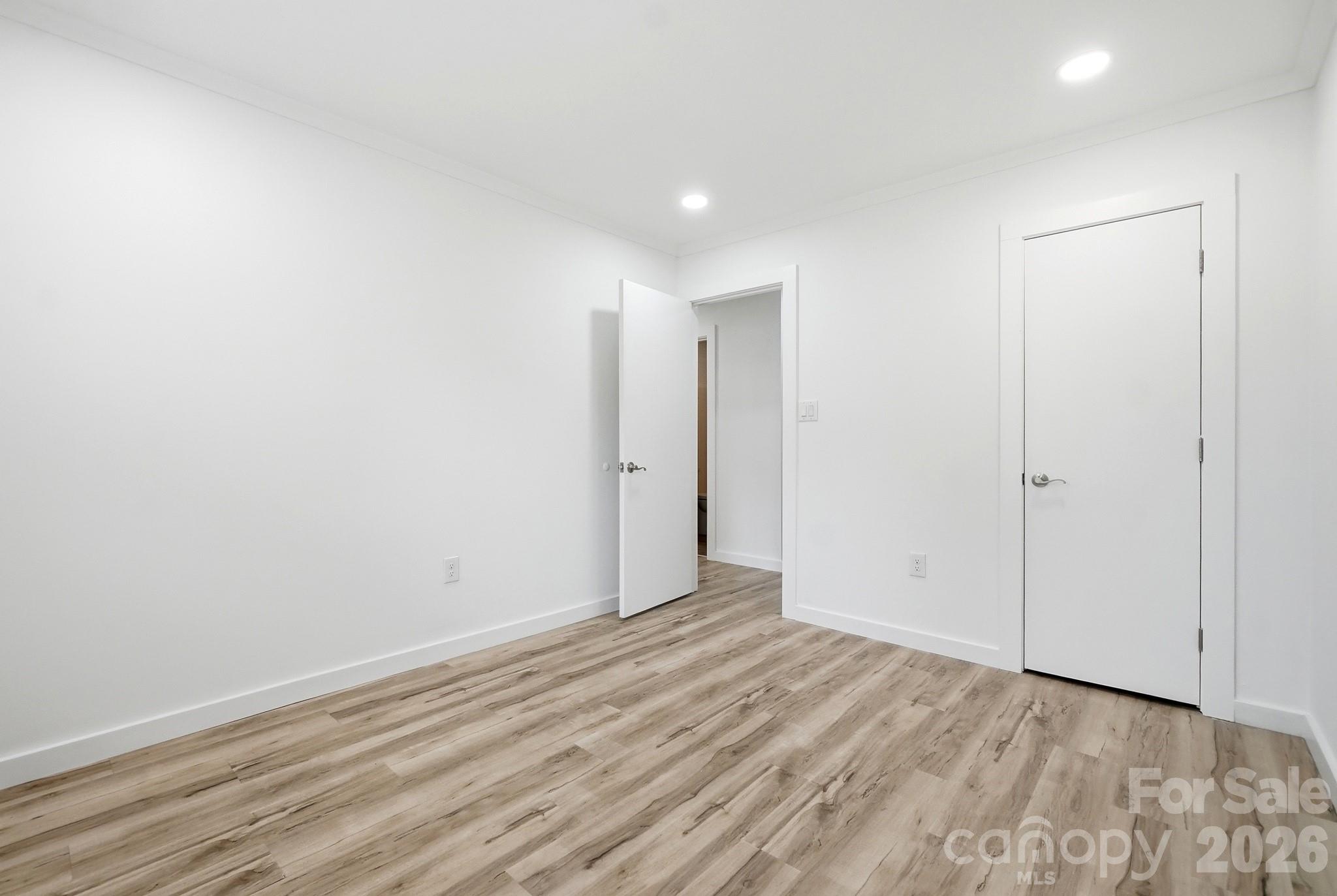 8122 Sherington Way — Charlotte