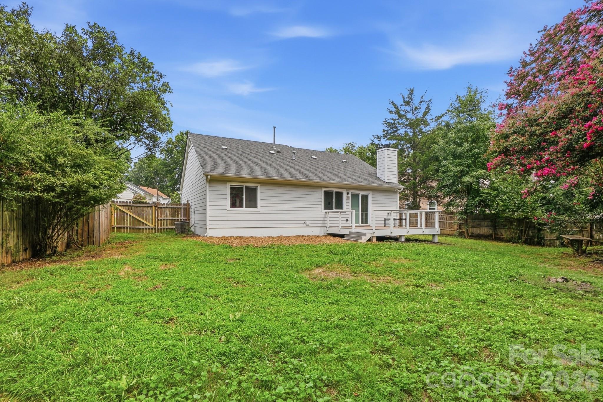 8122 Sherington Way — Charlotte