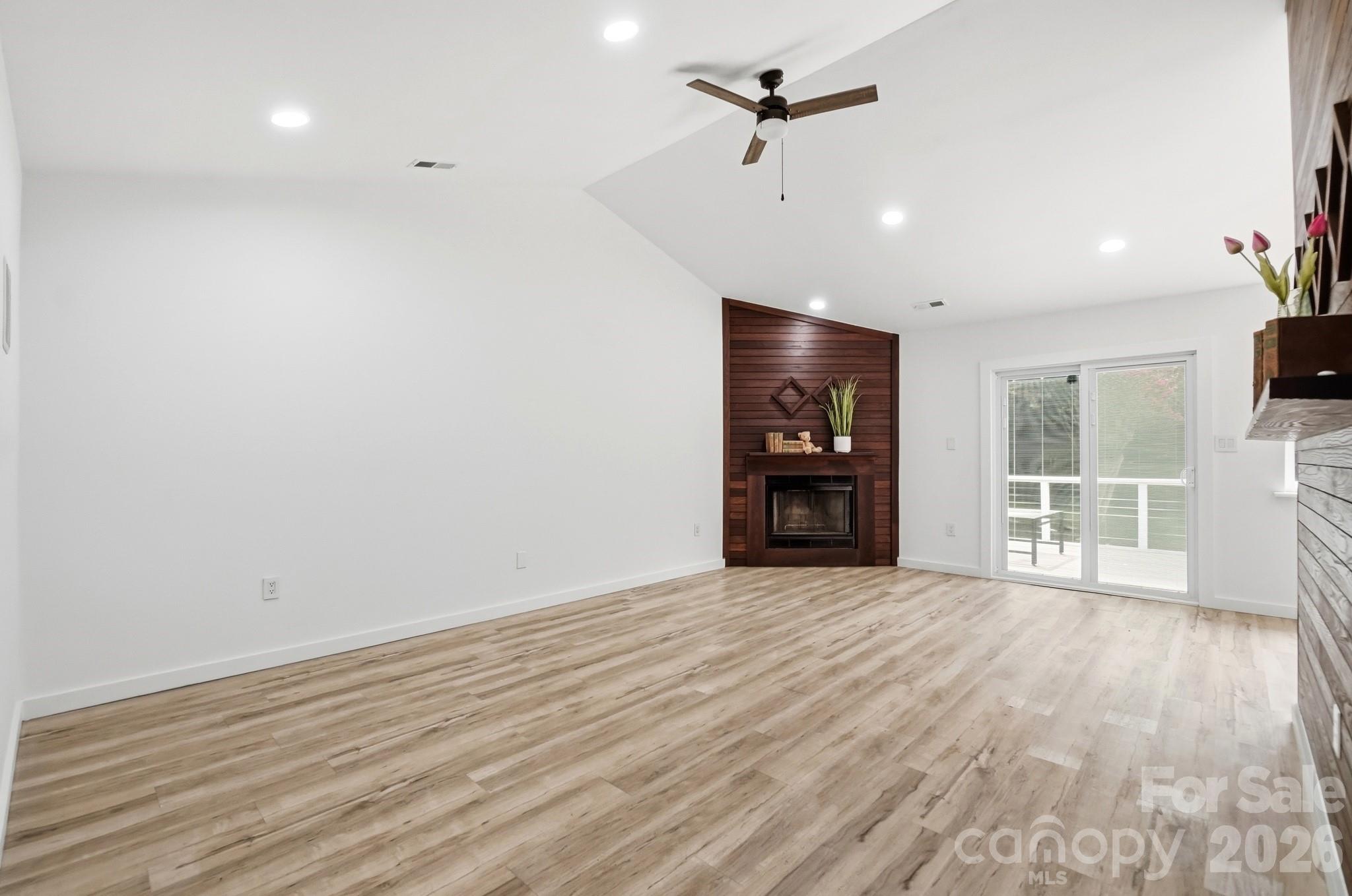8122 Sherington Way — Charlotte