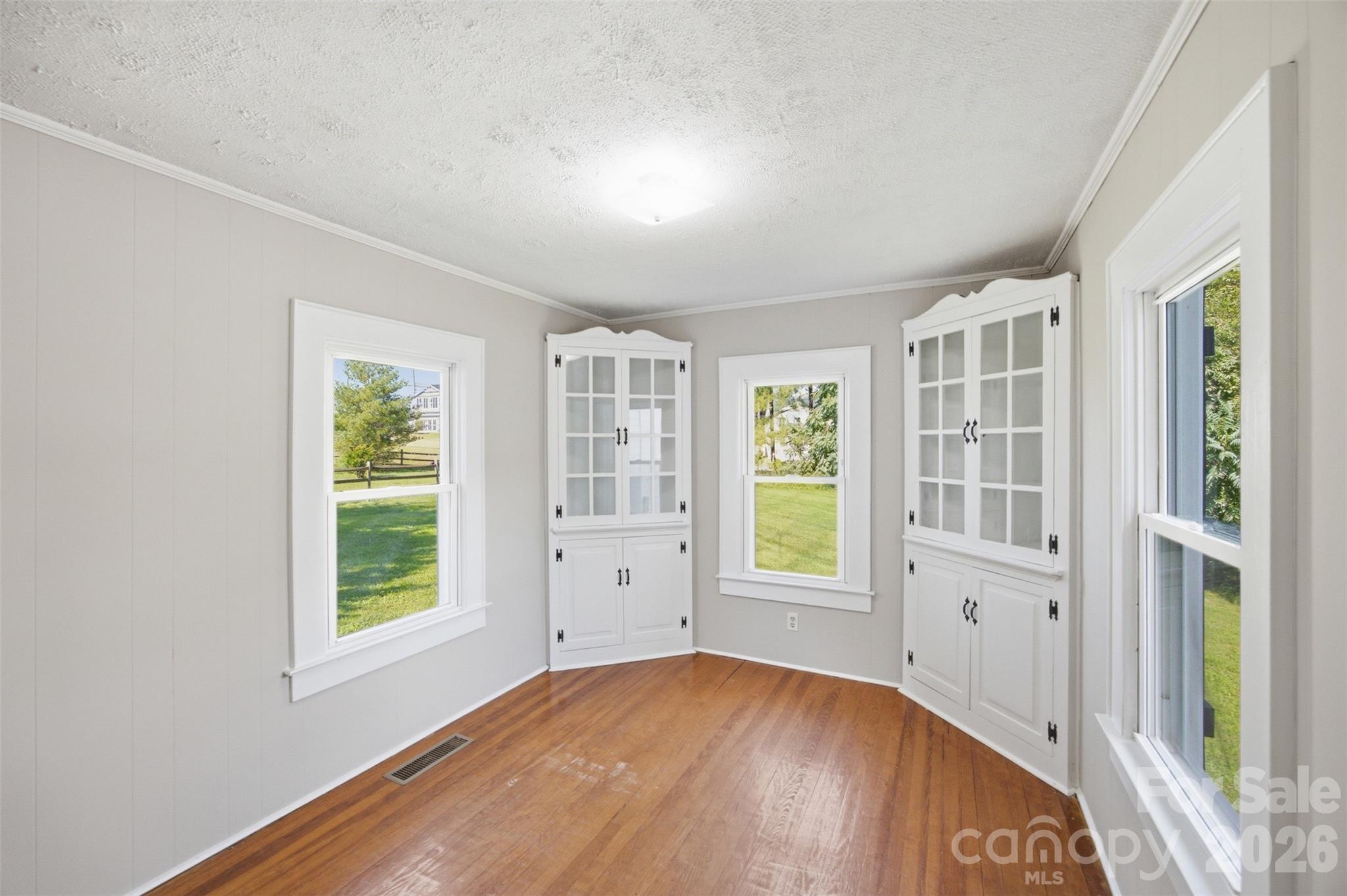 10814 Moores Chapel Road — Charlotte