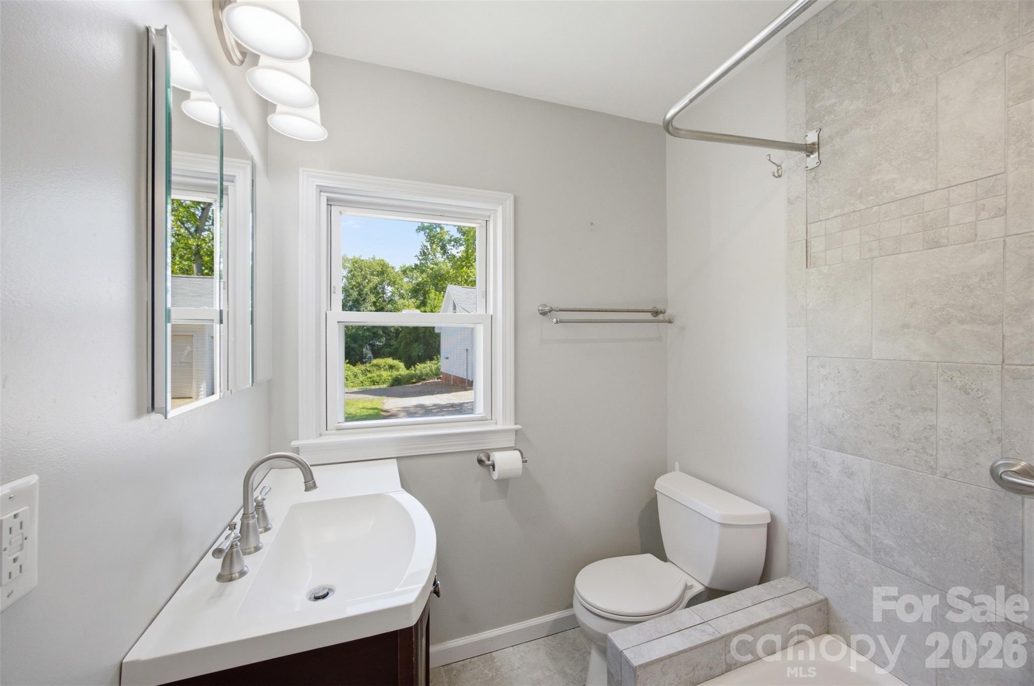 10814 Moores Chapel Road — Charlotte