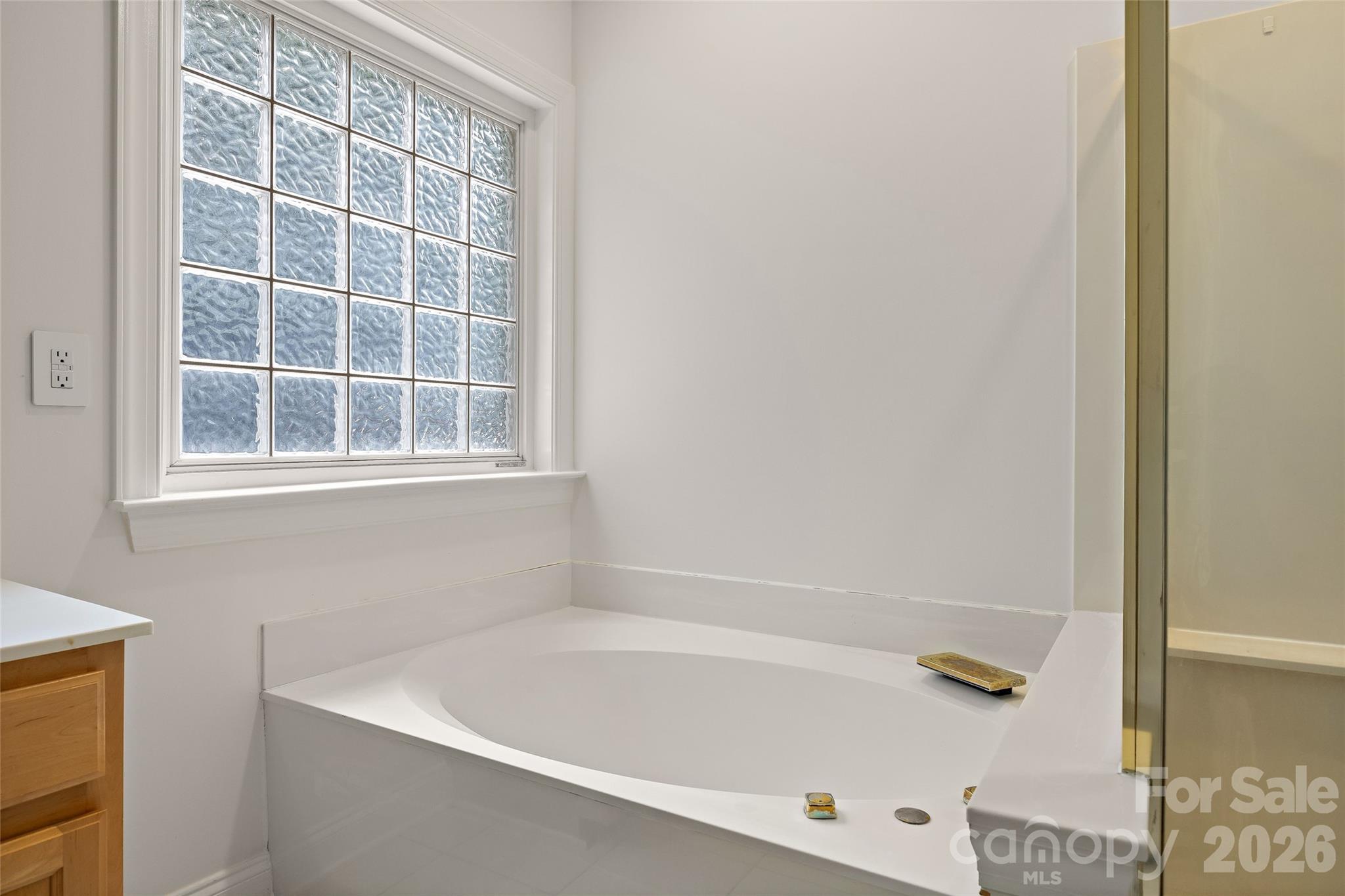 1607 Crestgate Drive — Waxhaw