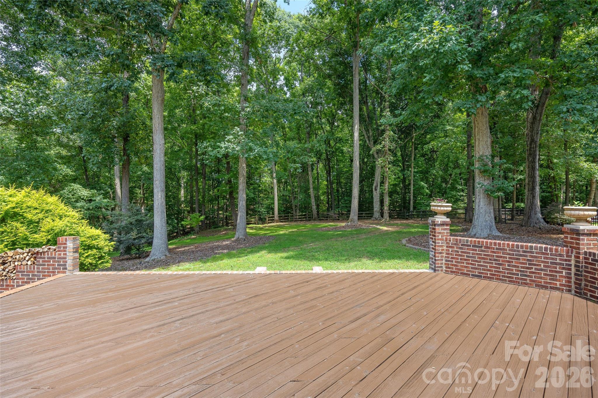 1607 Crestgate Drive — Waxhaw