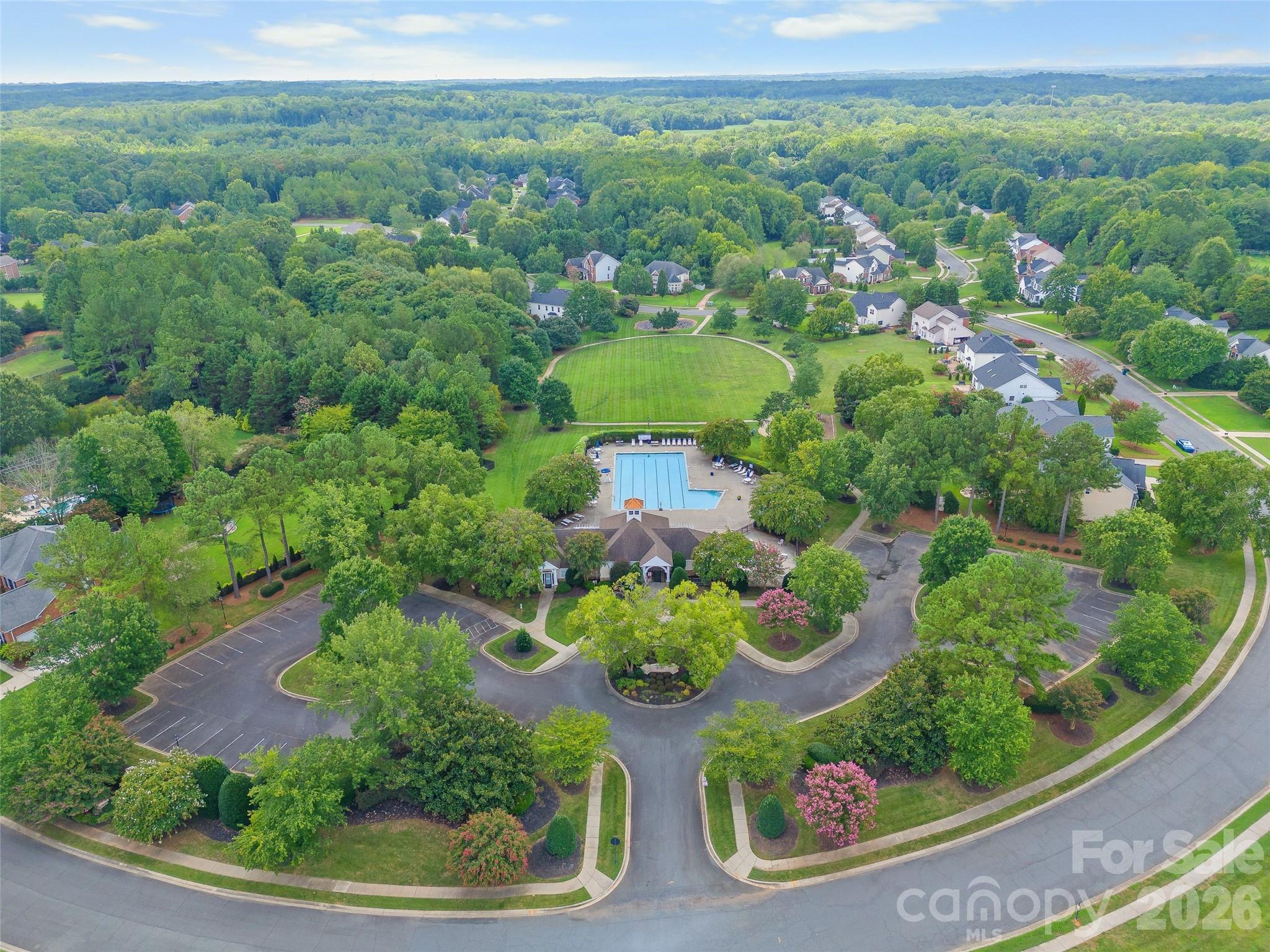 1607 Crestgate Drive — Waxhaw