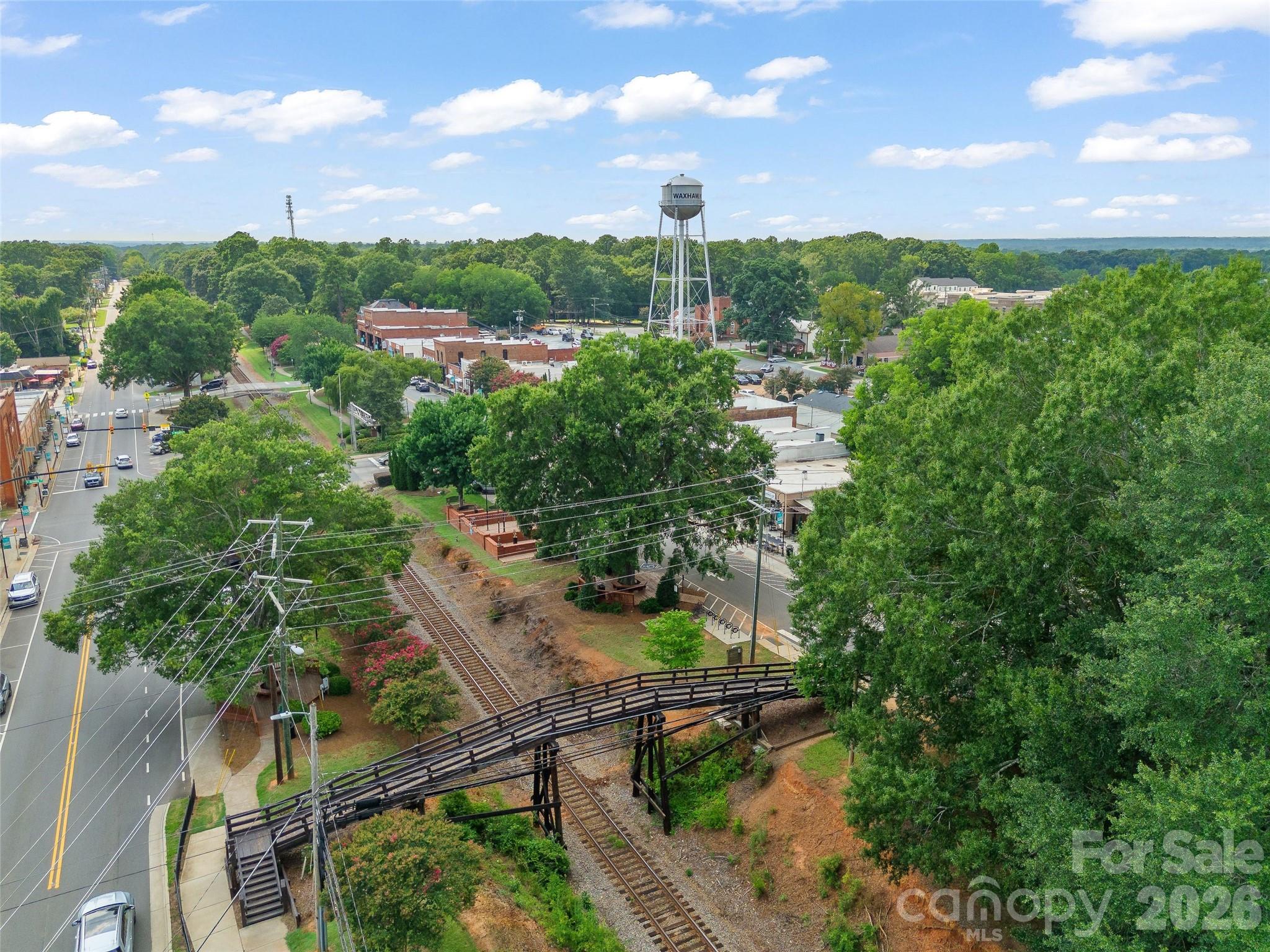 1607 Crestgate Drive — Waxhaw