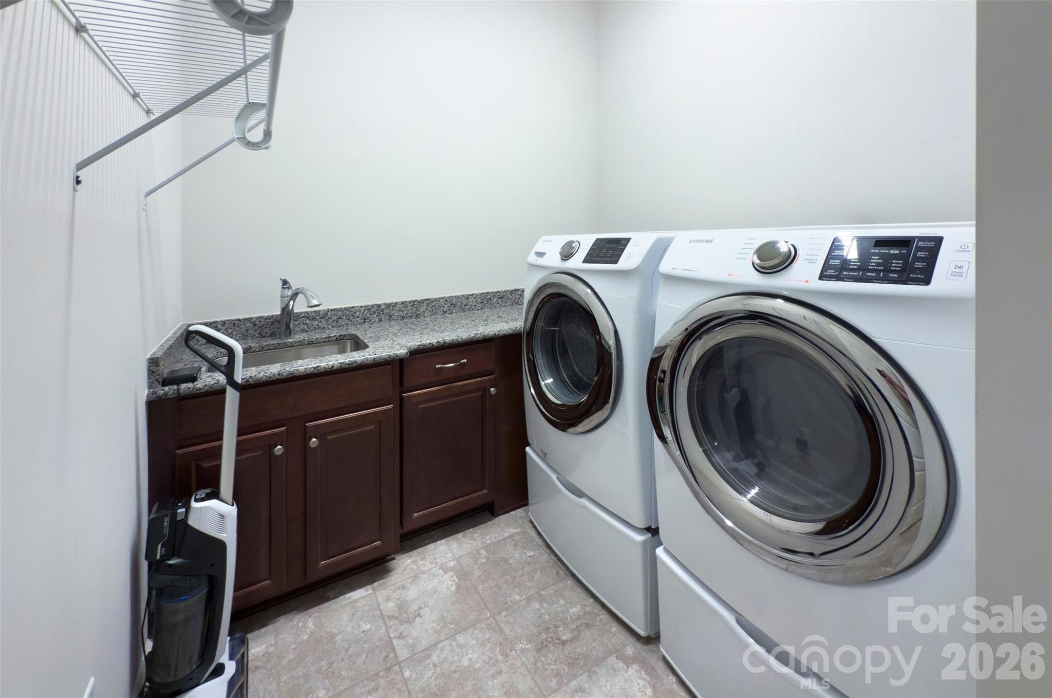 12909 Sandpiper Grove Court — Charlotte