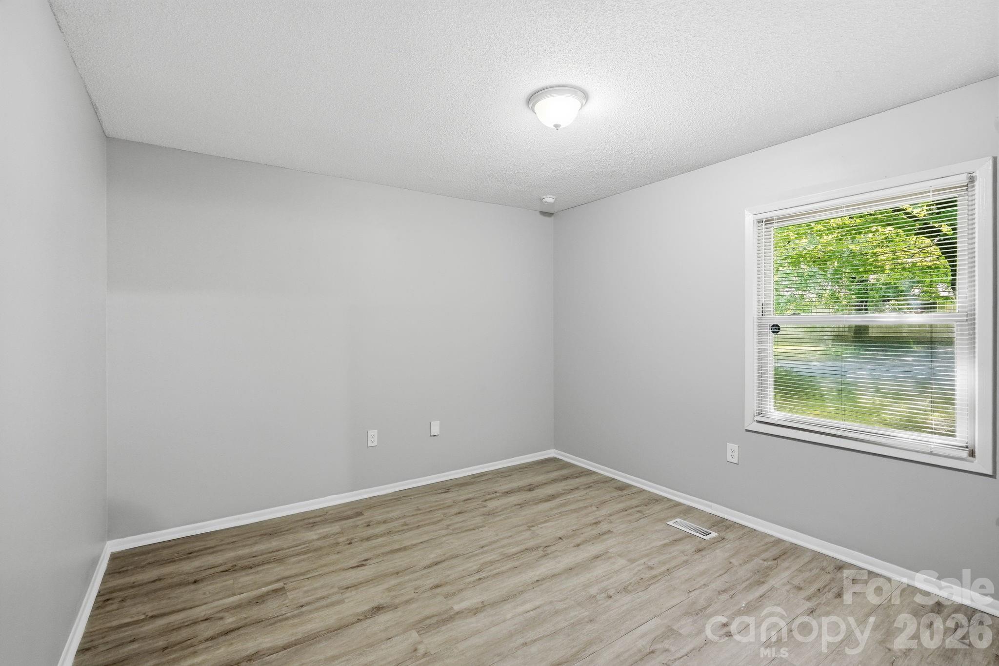 1501 Whisnant Street — Charlotte