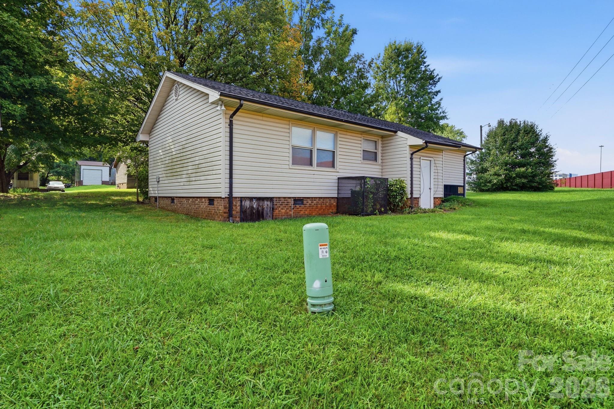 1501 Whisnant Street — Charlotte