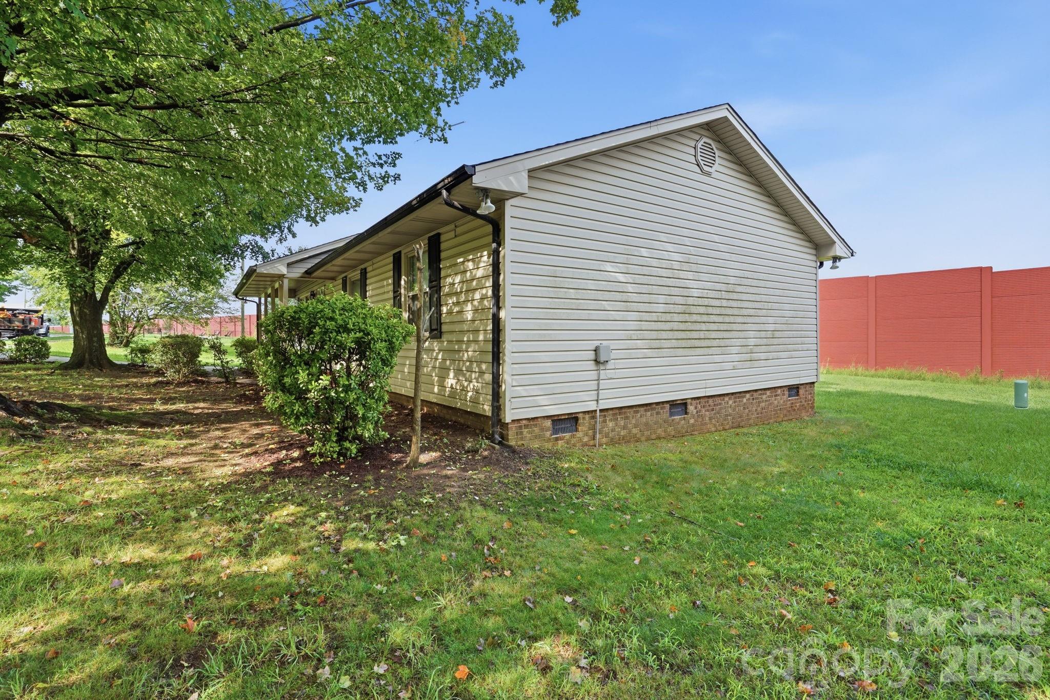 1501 Whisnant Street — Charlotte