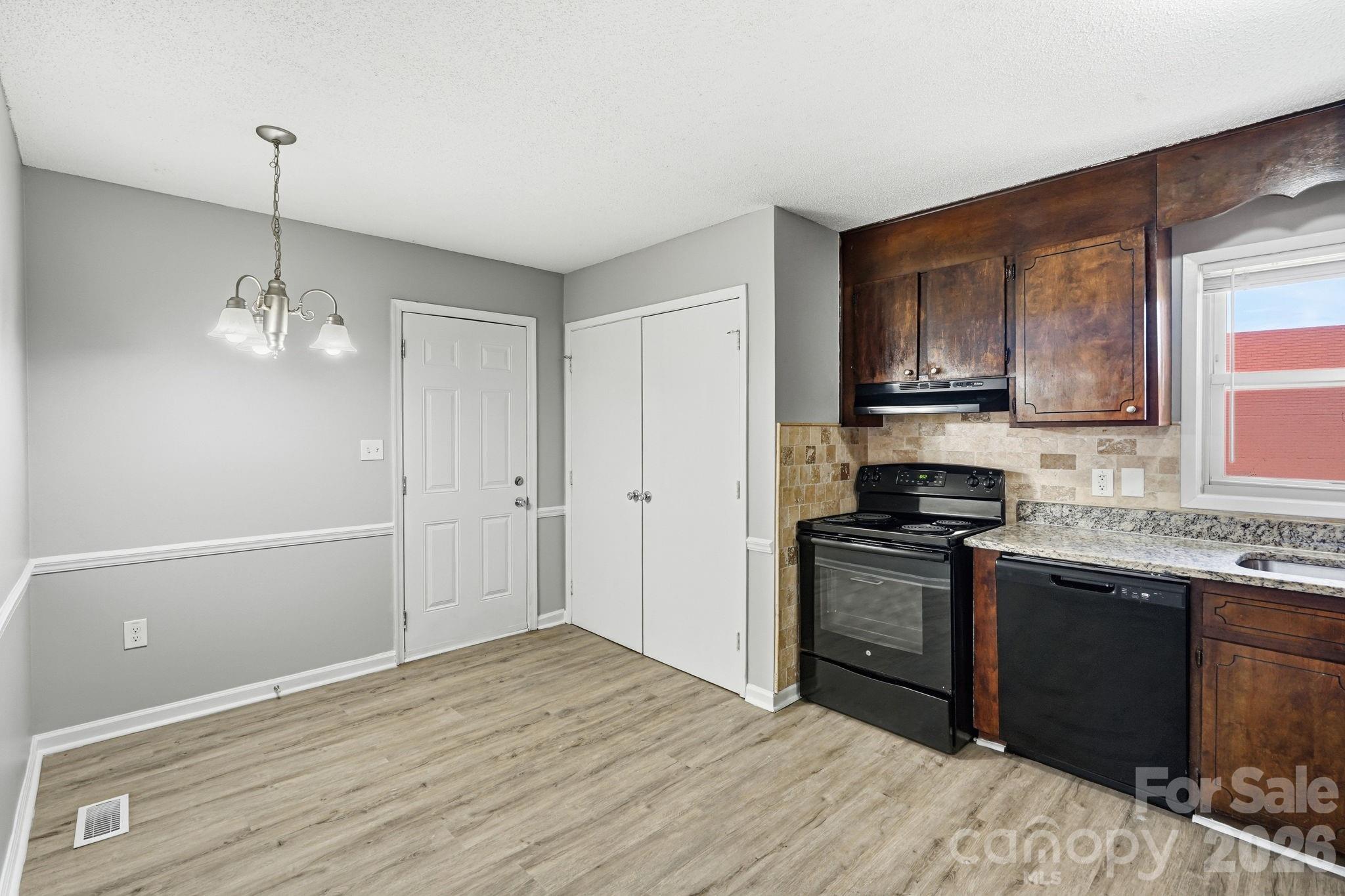 1501 Whisnant Street — Charlotte