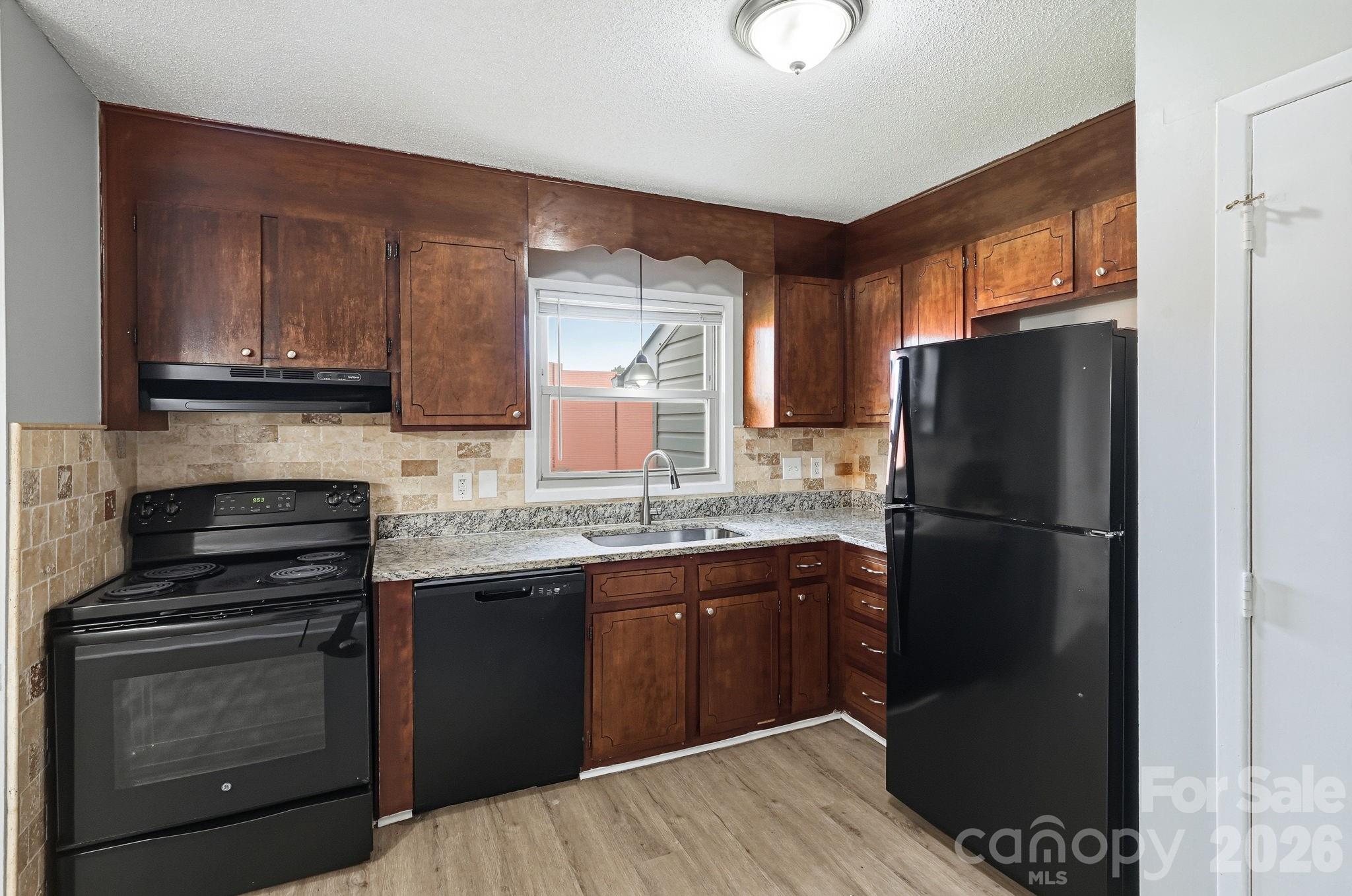 1501 Whisnant Street — Charlotte