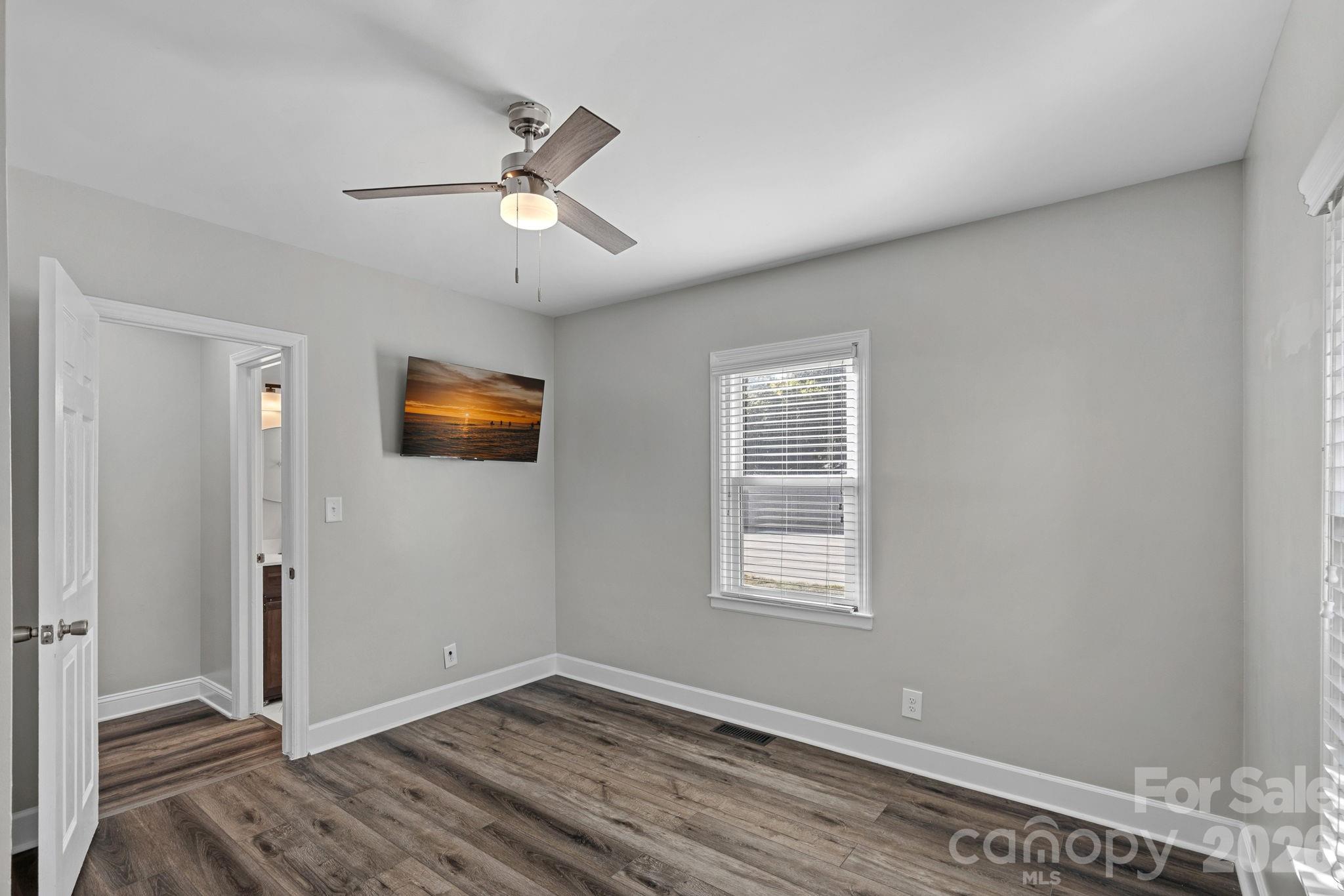 2561 Lumina Avenue — Charlotte