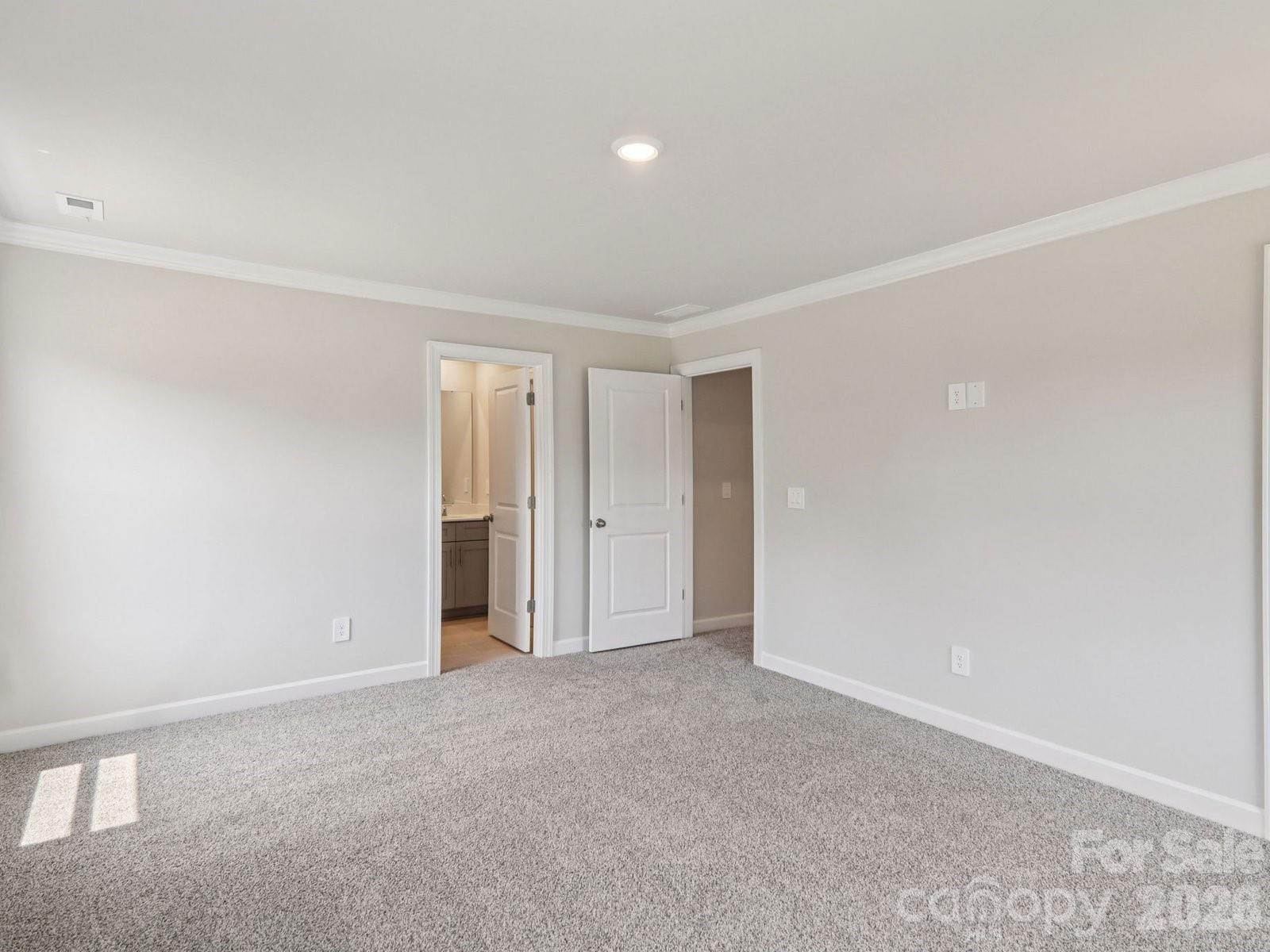 9049 Foggy Brook Loop — Charlotte