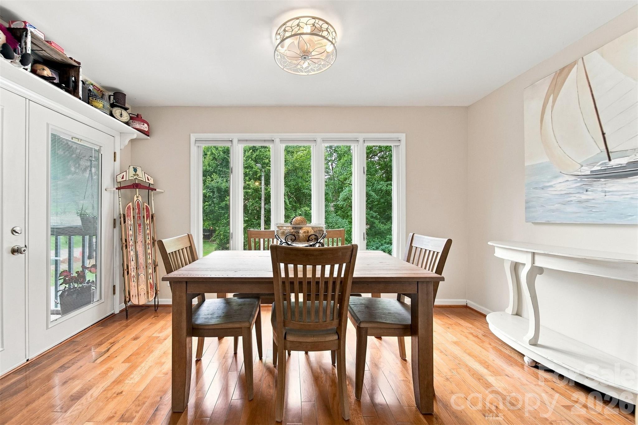 1007 21st Avenue NE — Hickory