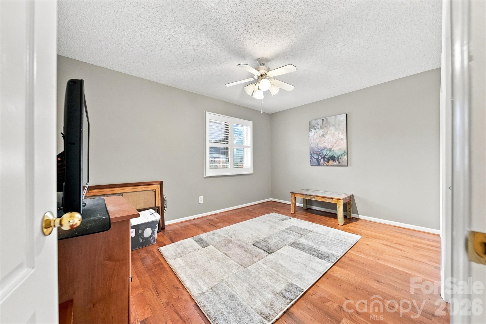 1007 21st Avenue NE — Hickory