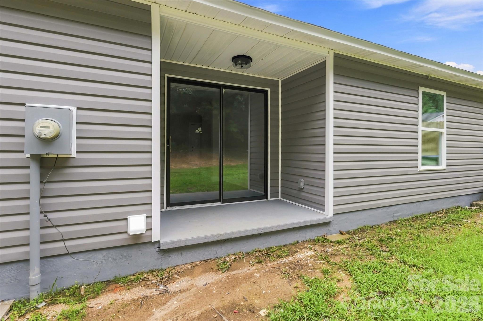 412 E Mclelland Avenue — Mooresville