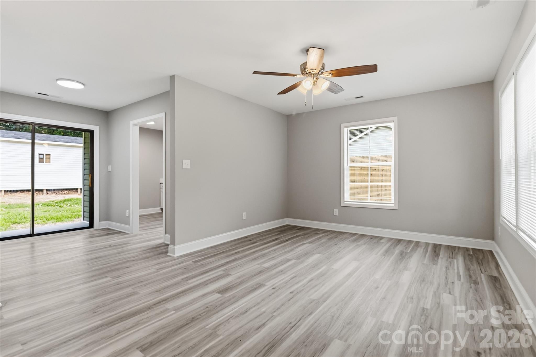 412 E Mclelland Avenue — Mooresville