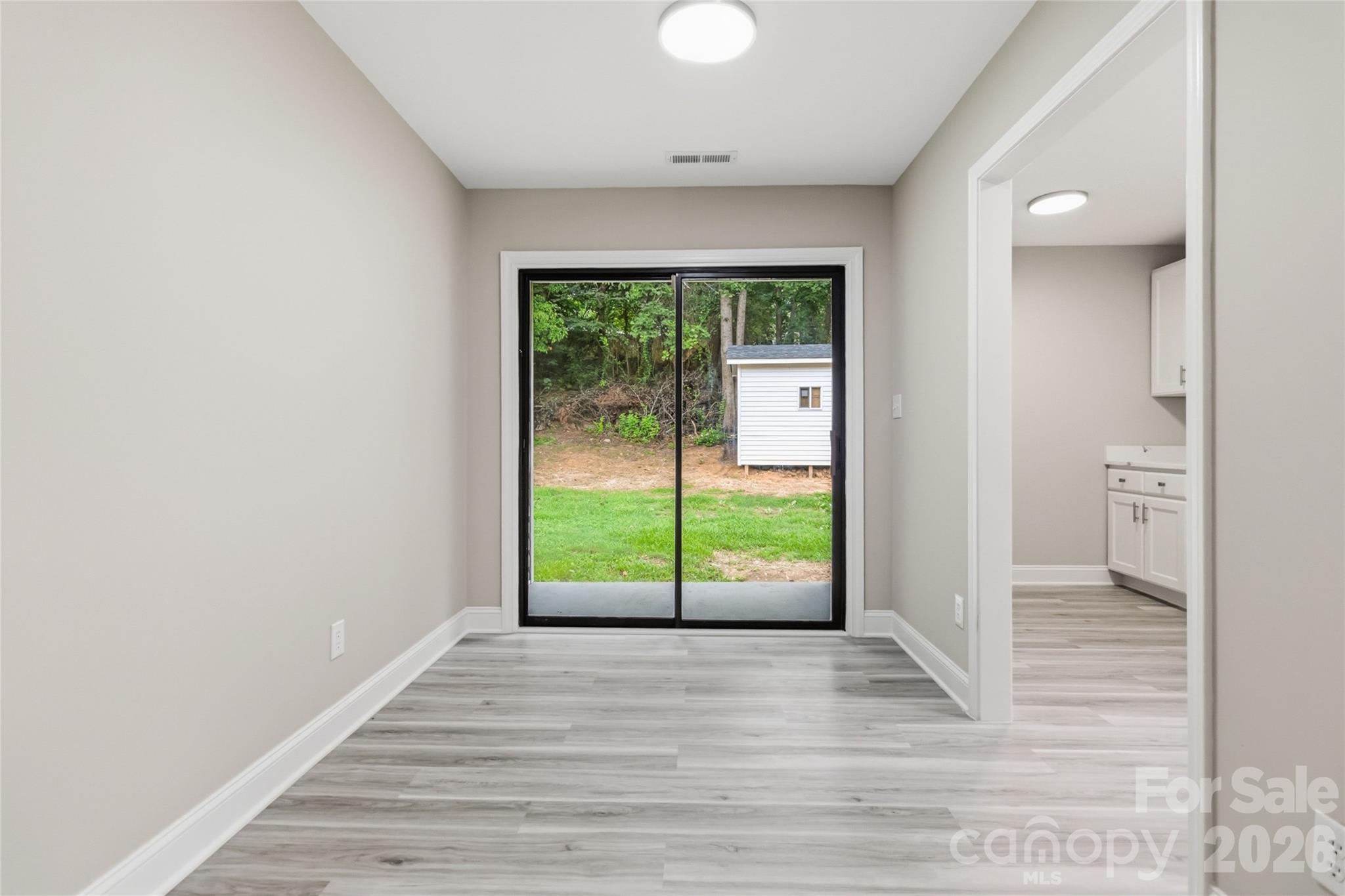 412 E Mclelland Avenue — Mooresville