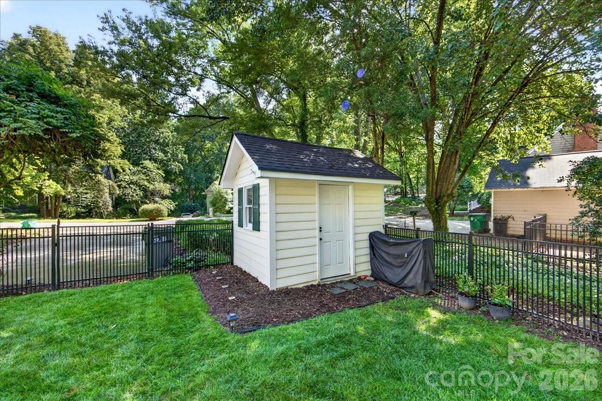 401 Kingsley Drive — Charlotte
