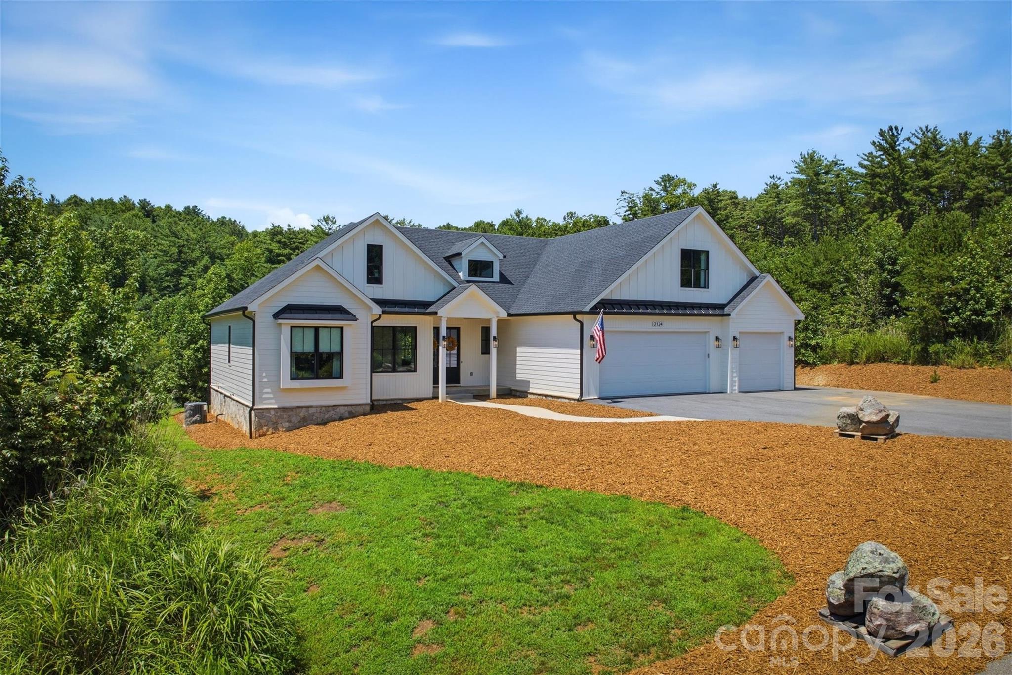 2124 Starlight Lane — Morganton