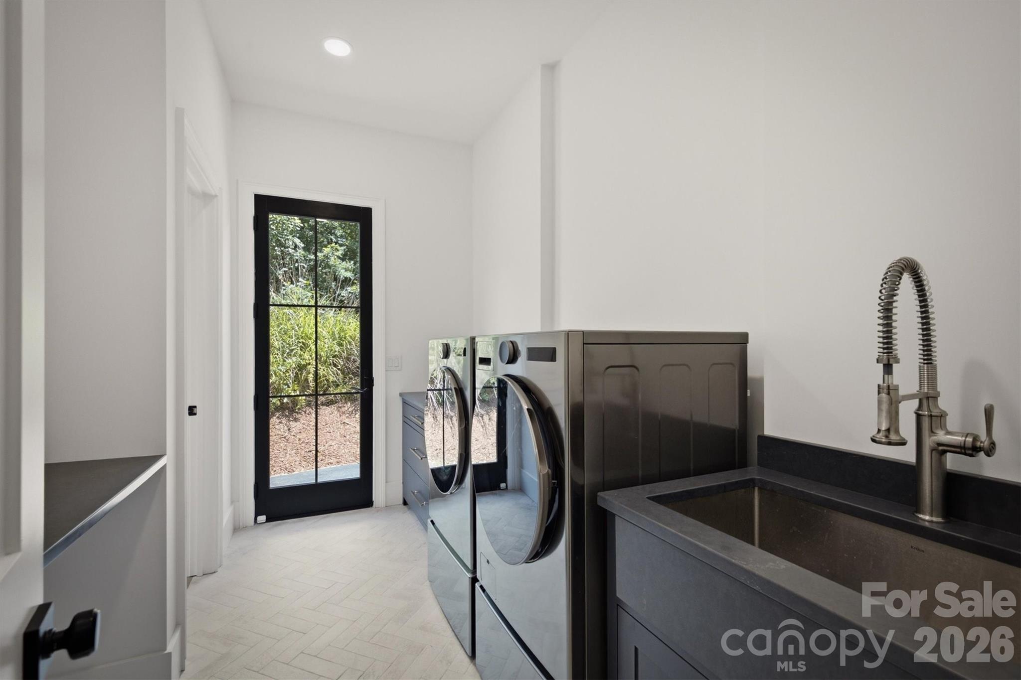 2124 Starlight Lane — Morganton
