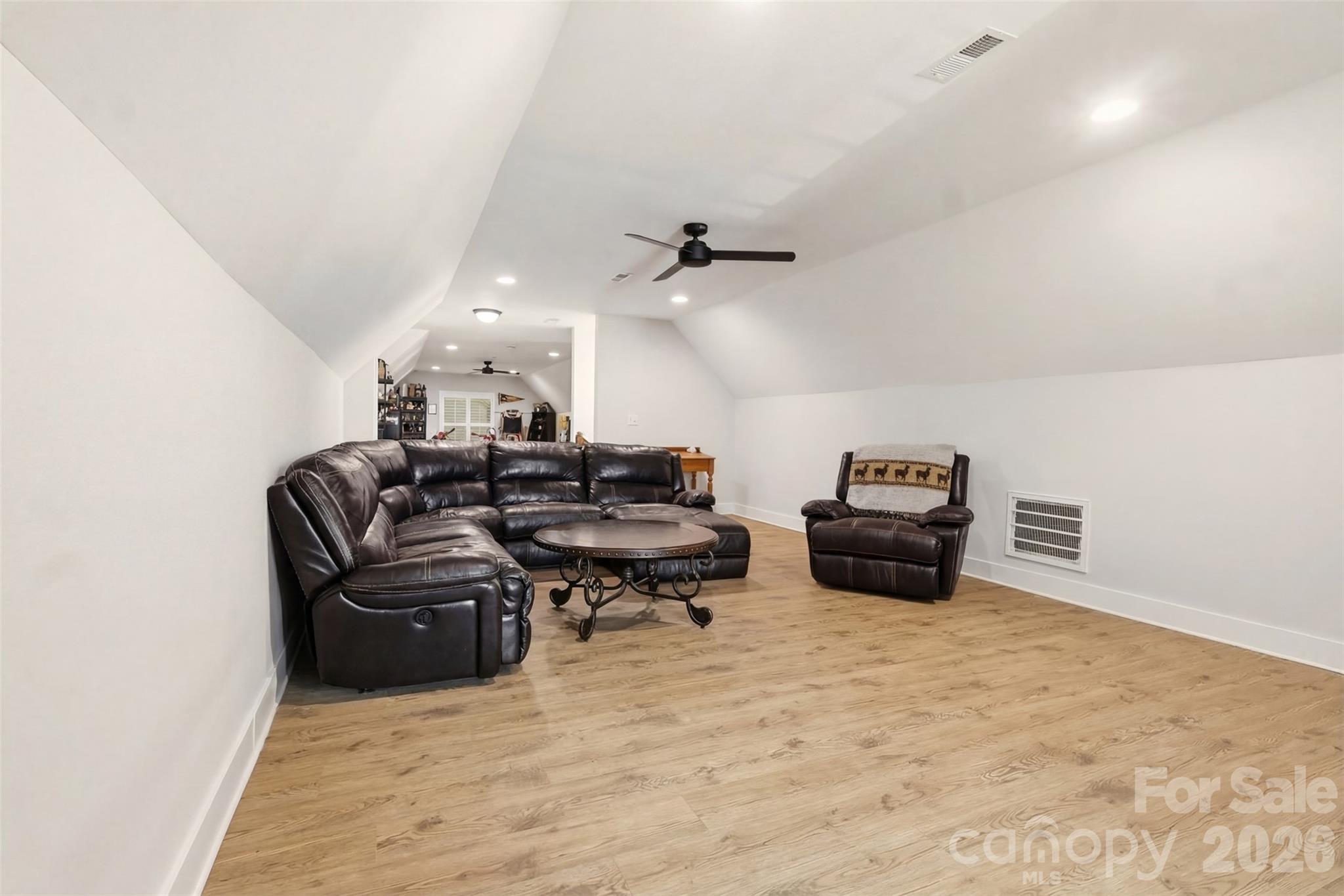 4980 Foster Road — Cleveland