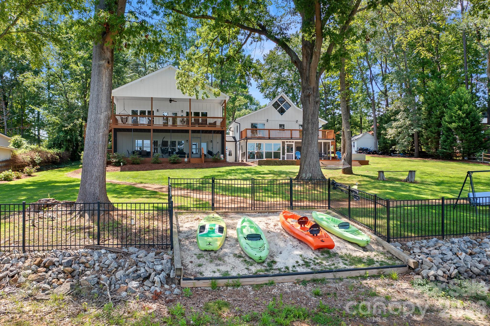 188 Sagemore Road — Mooresville
