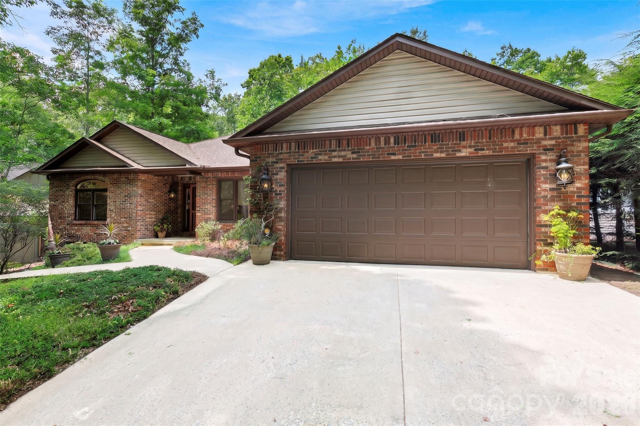 542 Soquili Drive — Brevard