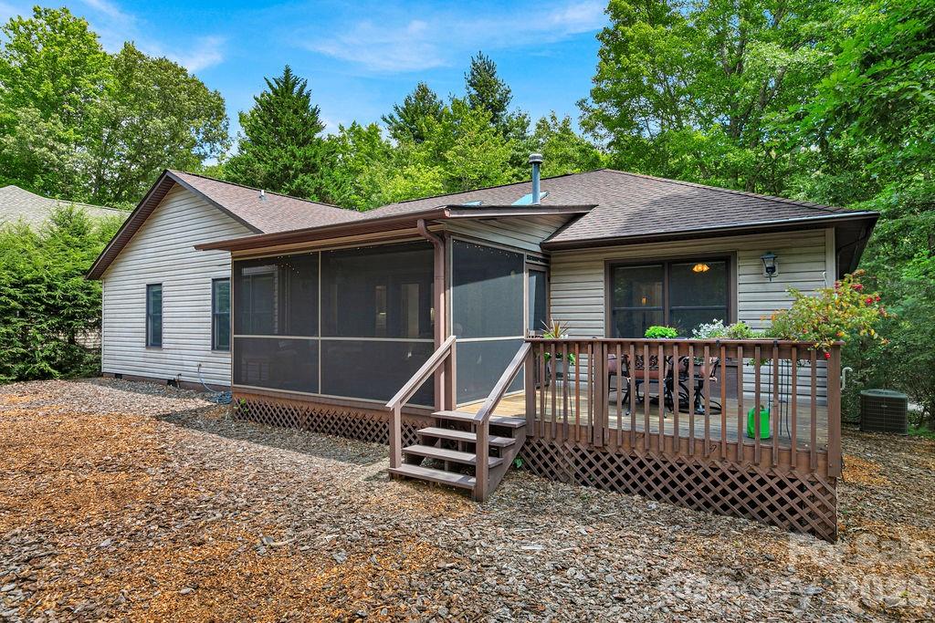 542 Soquili Drive — Brevard
