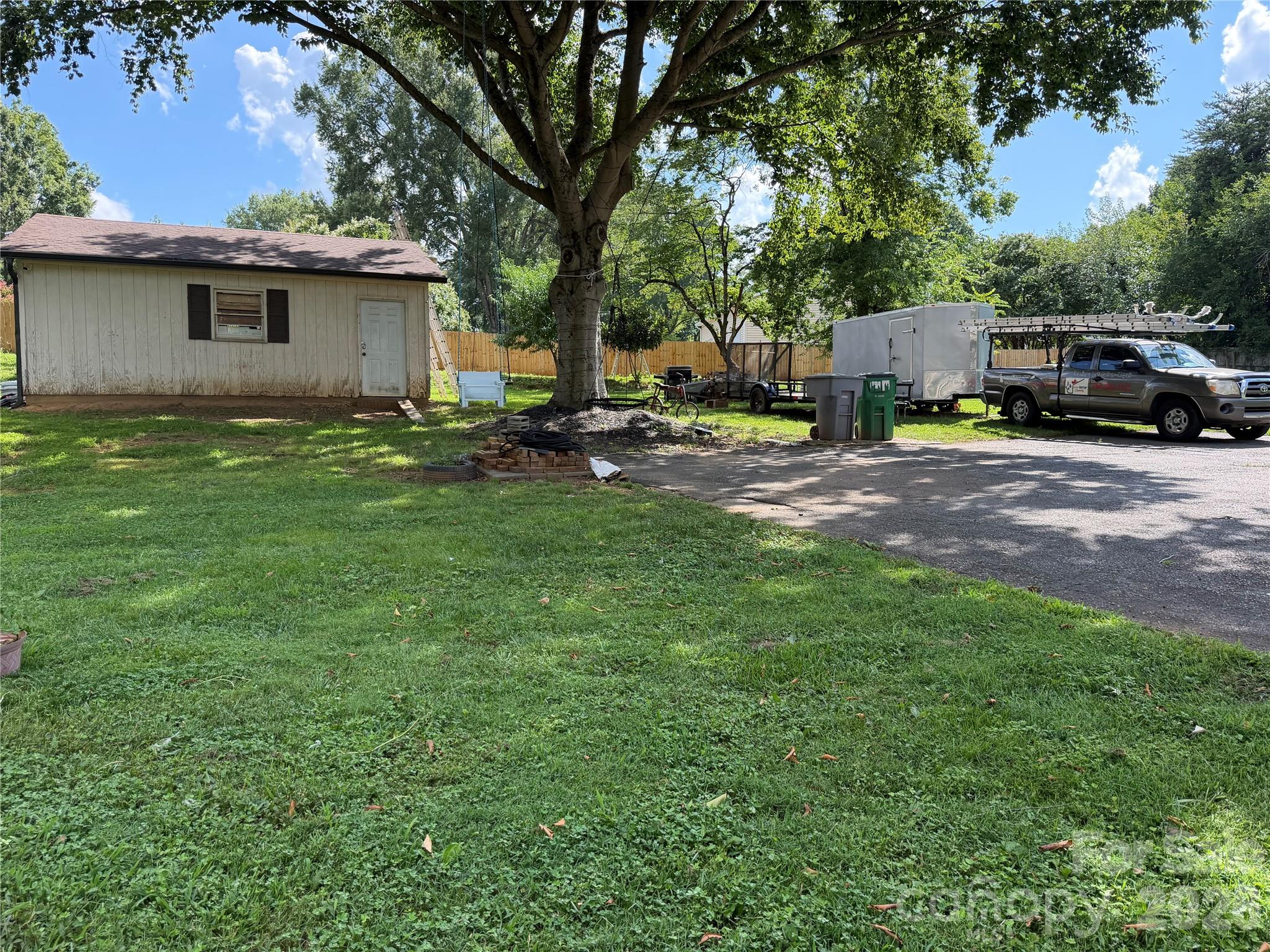 911 Eldorado Avenue — Charlotte