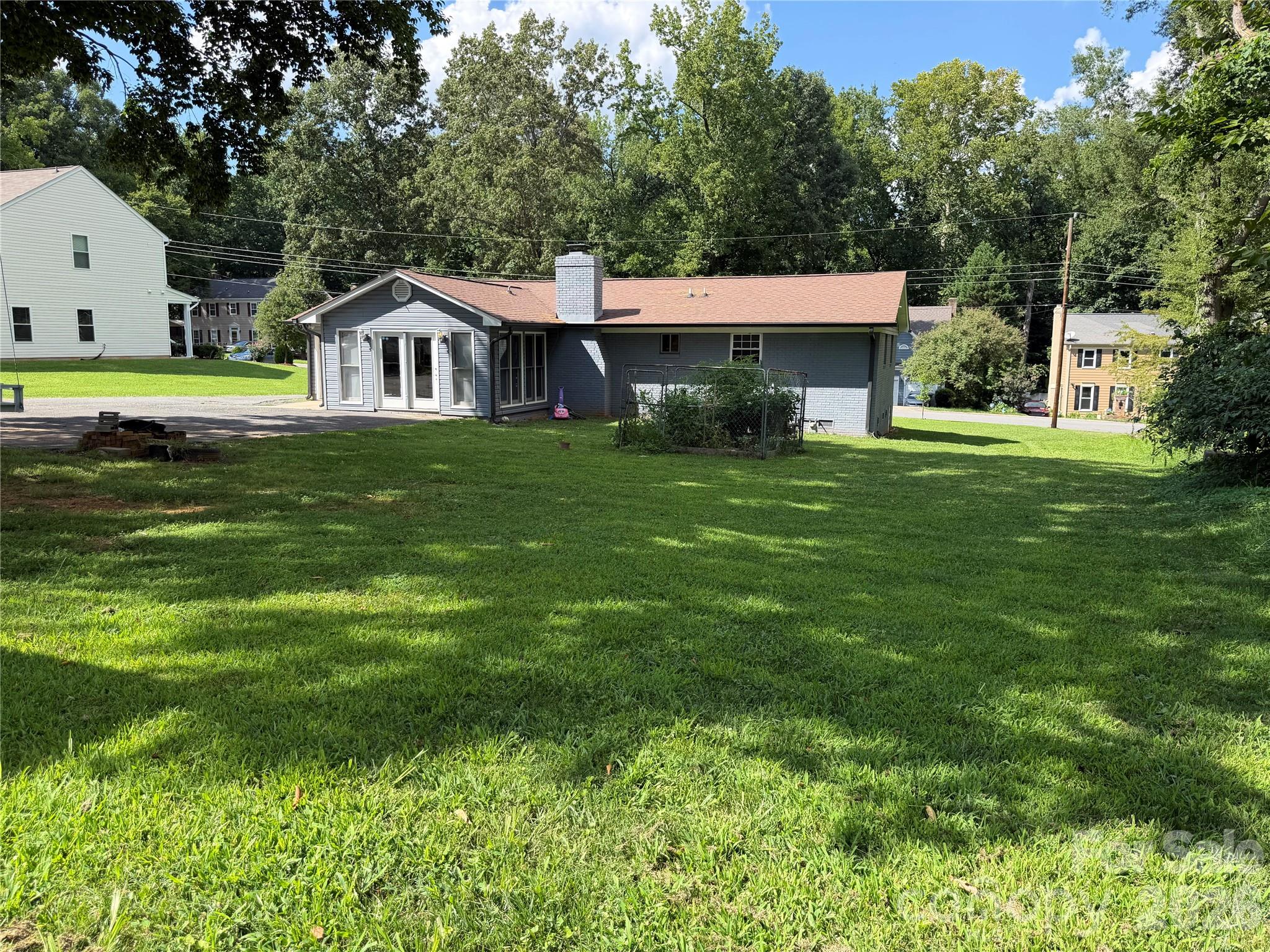 911 Eldorado Avenue — Charlotte