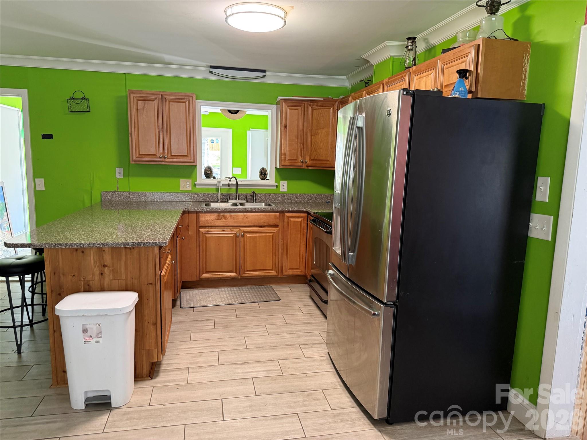 911 Eldorado Avenue — Charlotte