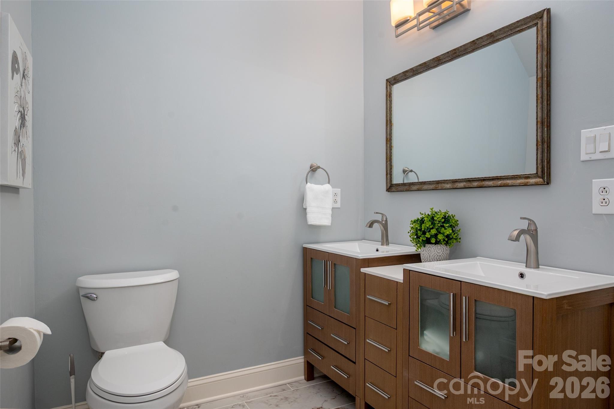 12818 Darby Chase Drive — Charlotte
