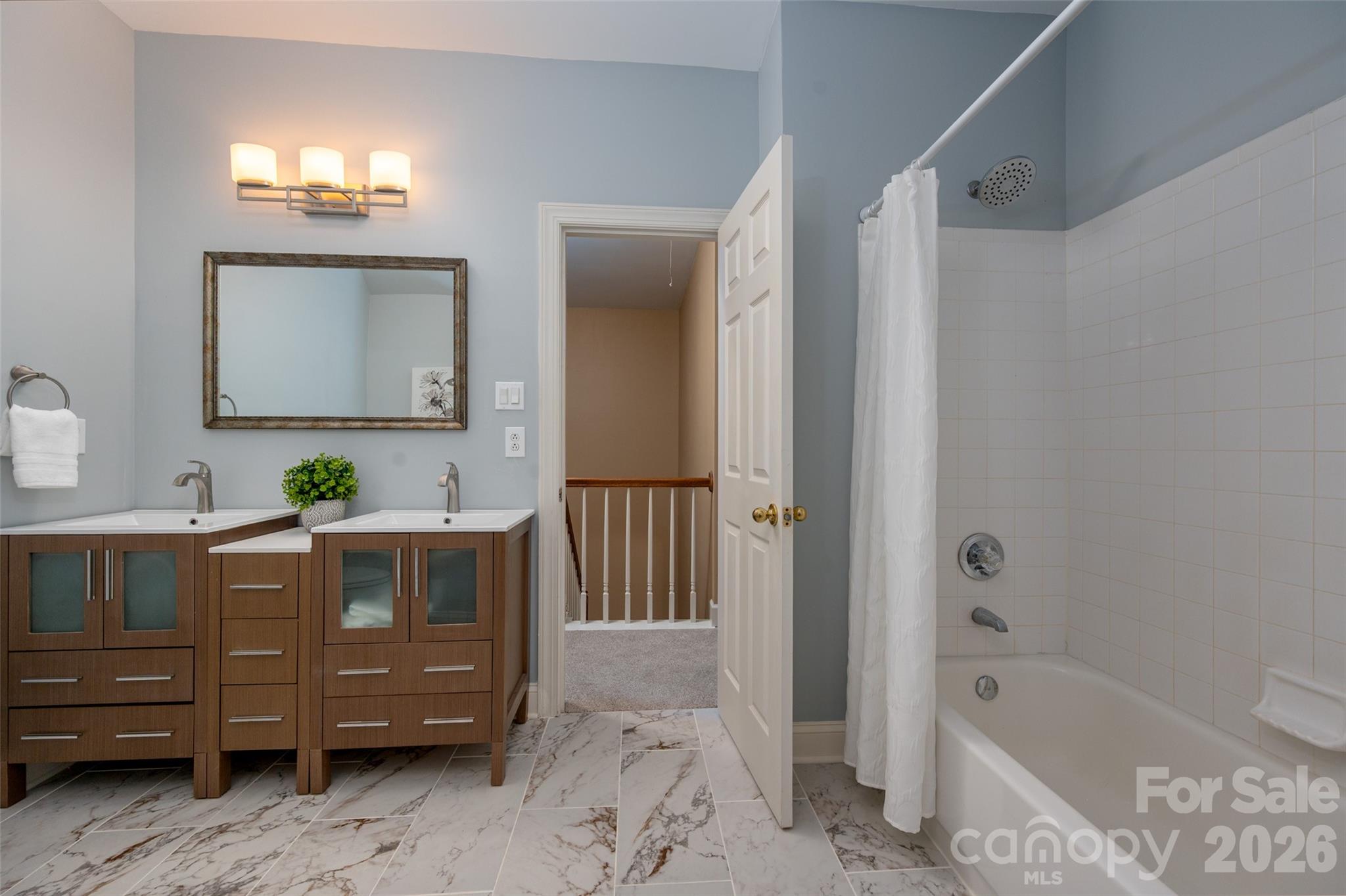 12818 Darby Chase Drive — Charlotte