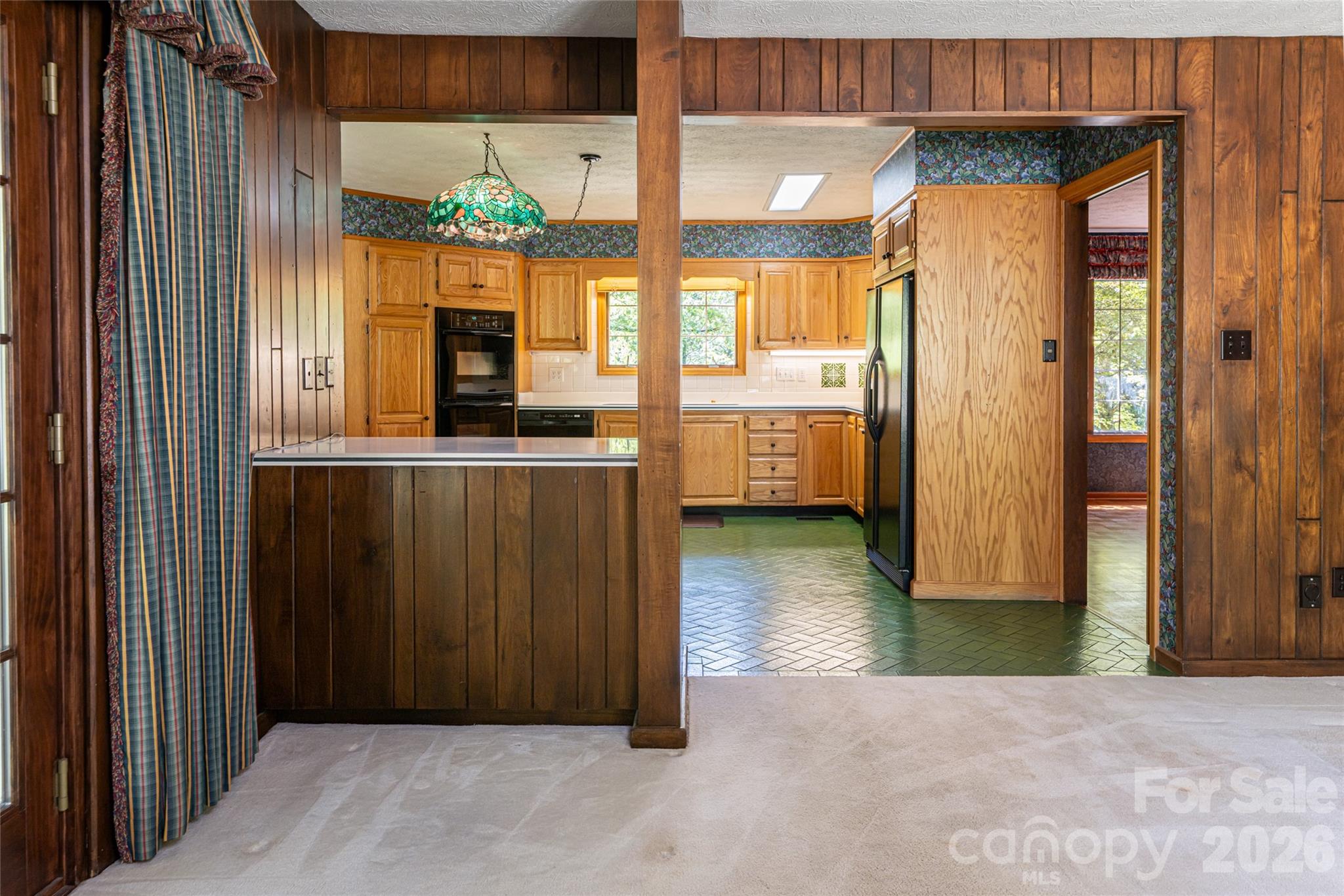 25 E Forest Road — Asheville